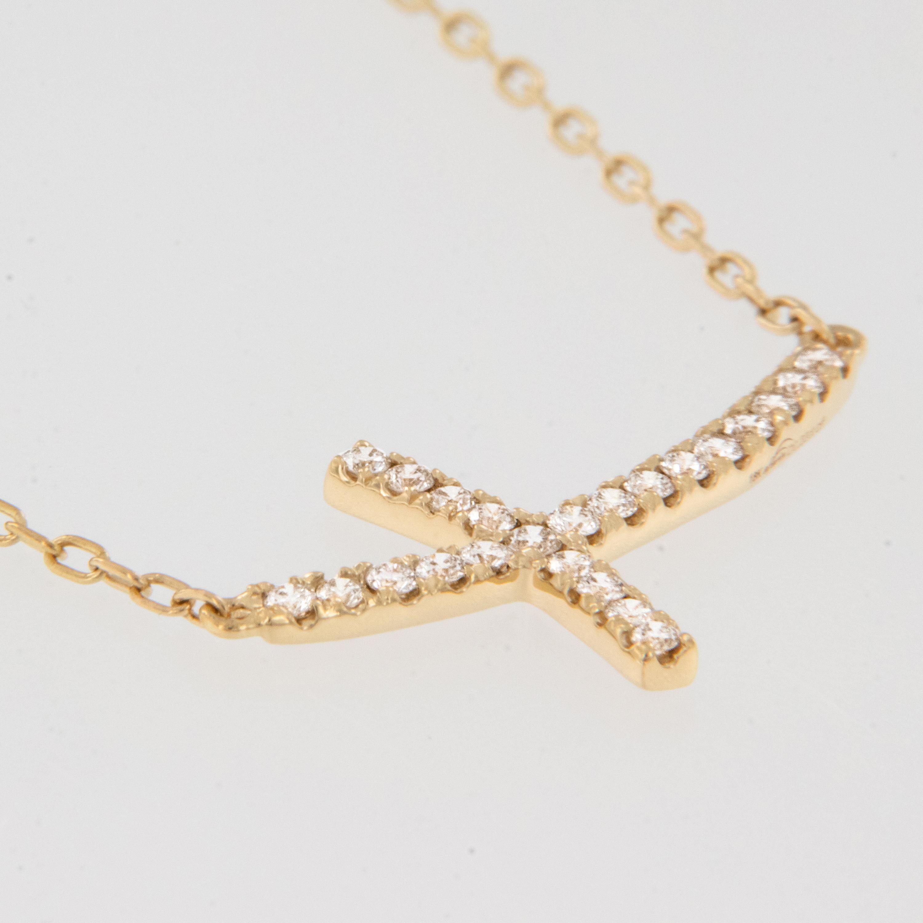 Contemporain Collier croisé en or jaune 18 carats et diamants 0,22 carat en vente