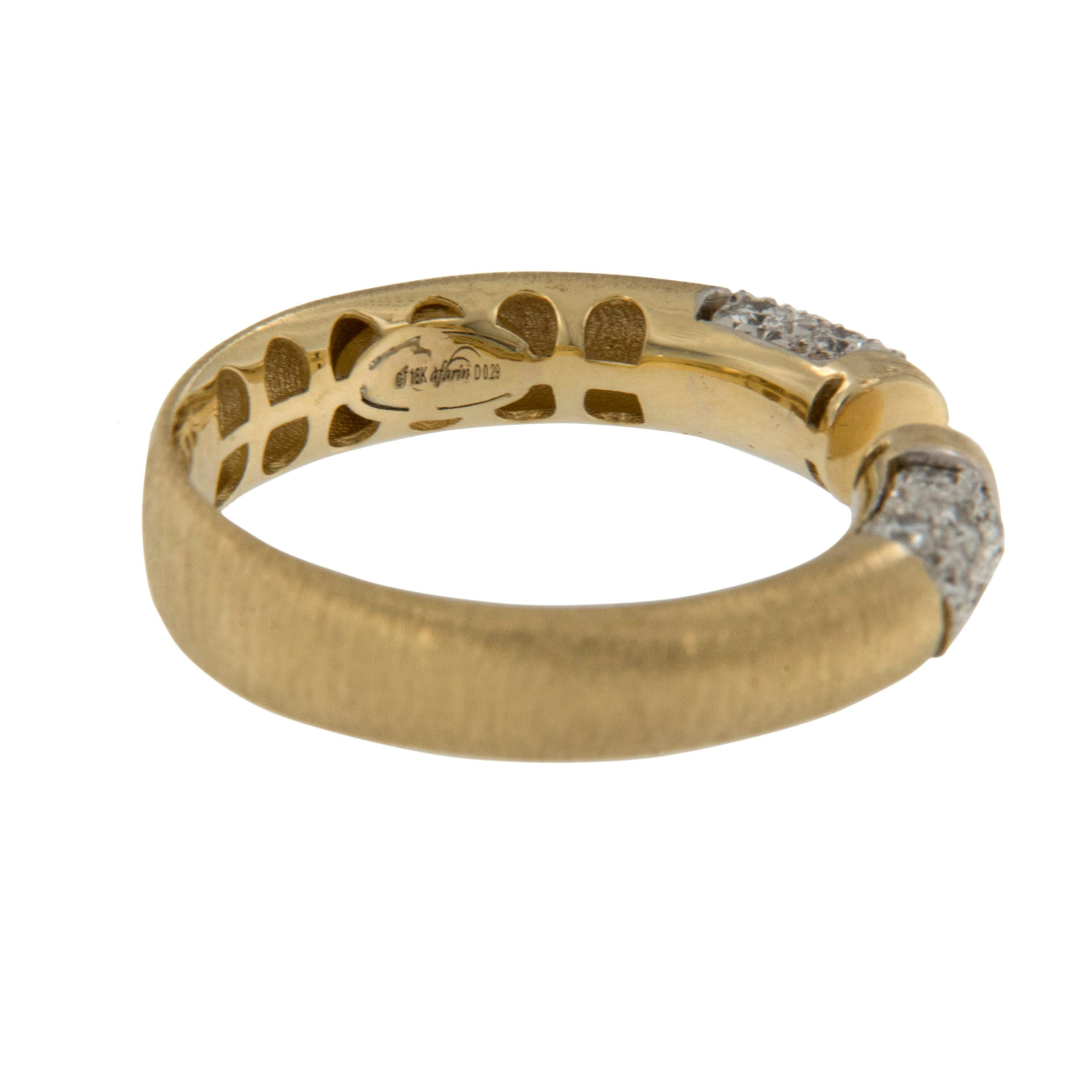 Round Cut 18 Karat Yellow Gold & 0.29 Cttw Diamond Open Design Ring For Sale