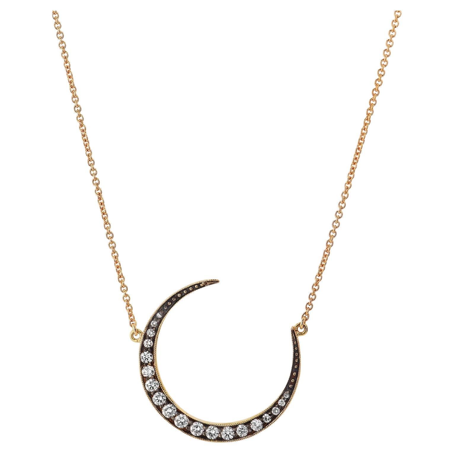 18 Karat Yellow Gold 0.43 Carat Diamond Pave Crescent Moon Pendant Necklace For Sale