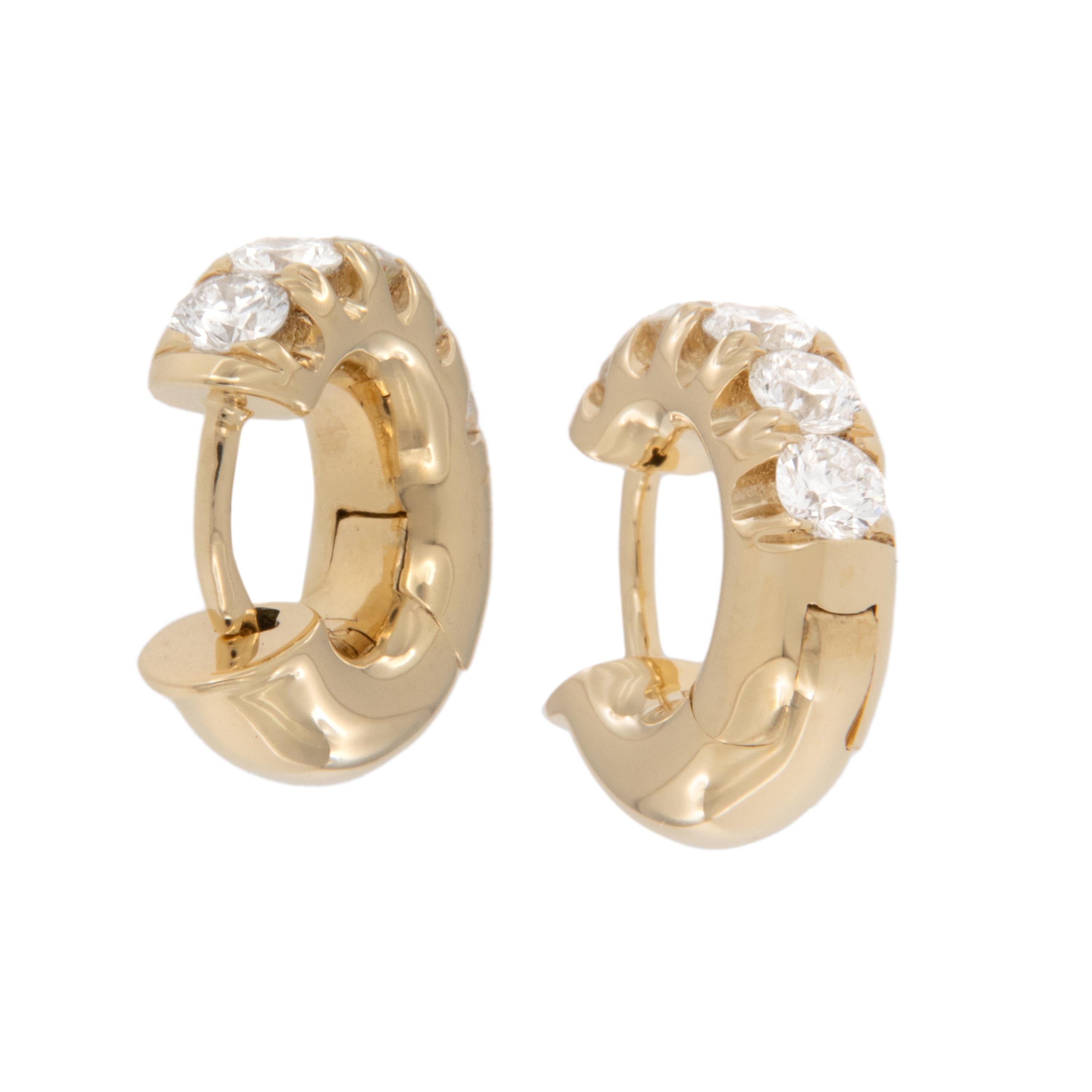 Taille ronde Boucles d'oreilles « Mini » en or jaune 18 carats avec diamants 0,50 carattw en vente
