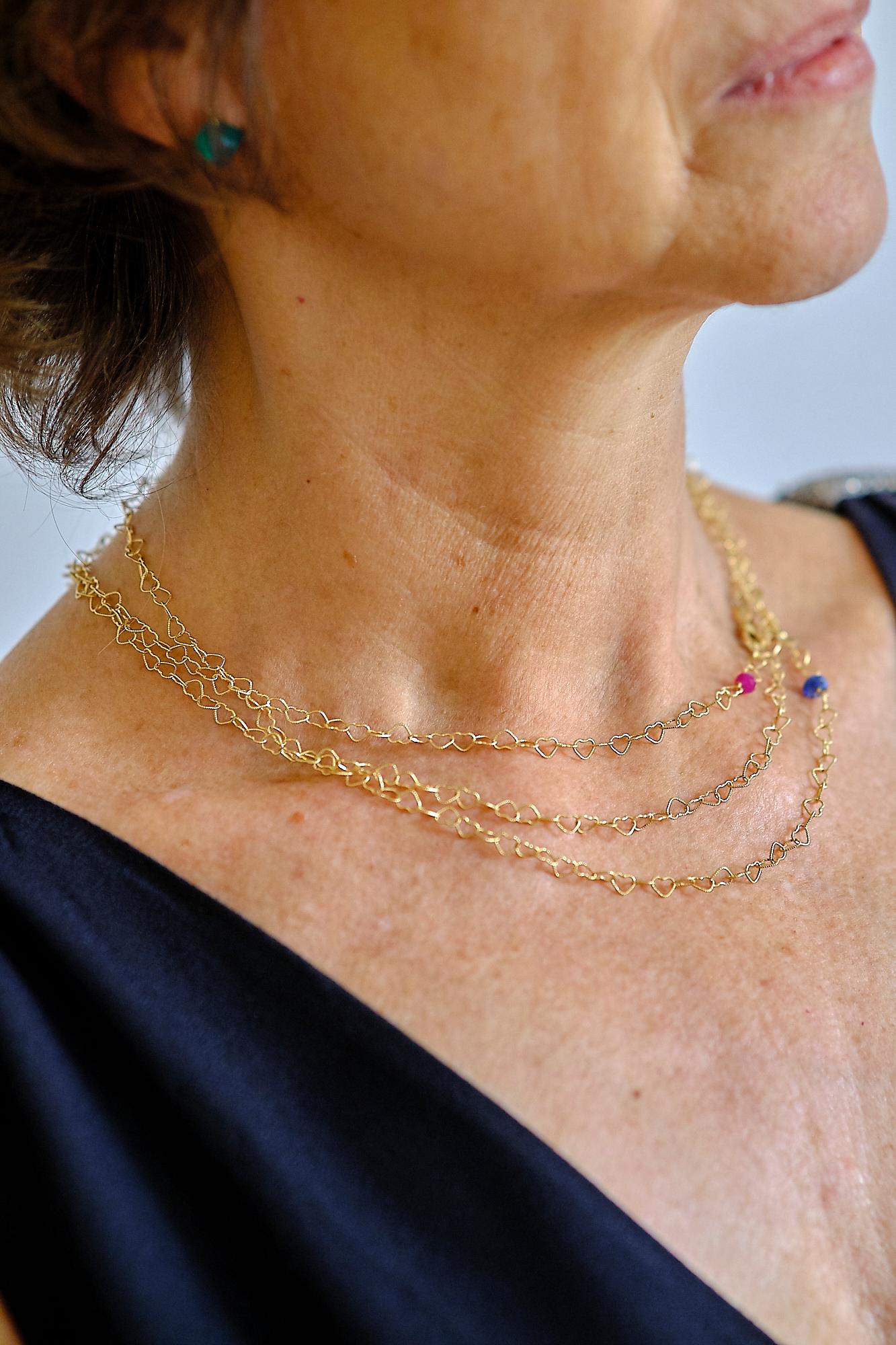 18 Karat Yellow Gold 0.51 Karat Bead Cut Sapphire Little Hearts Chain Necklace For Sale 6