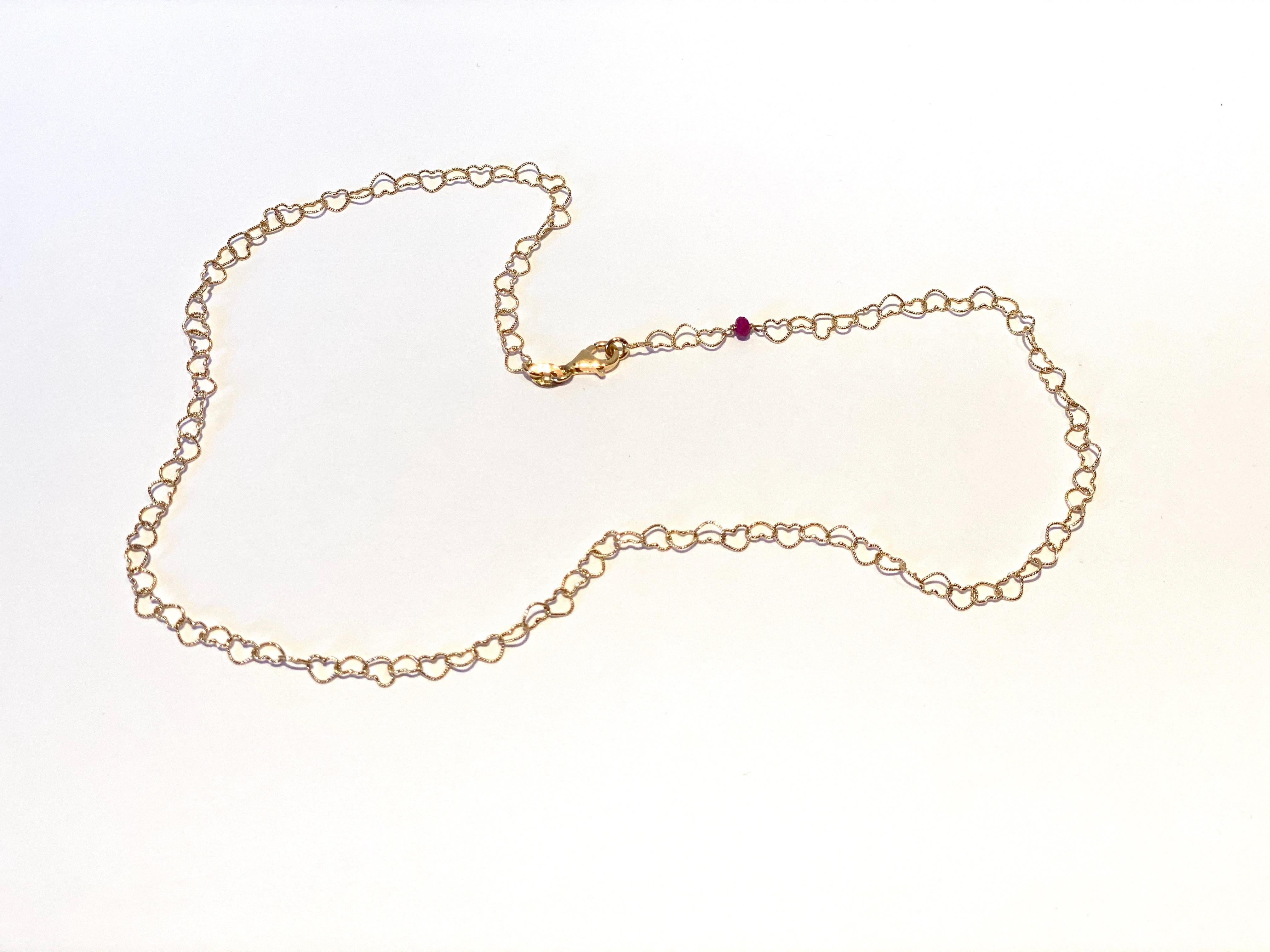 18 Karat Yellow Gold 0.56 Karat Bead Cut Red Ruby Little Hearts Chain Necklace For Sale 3