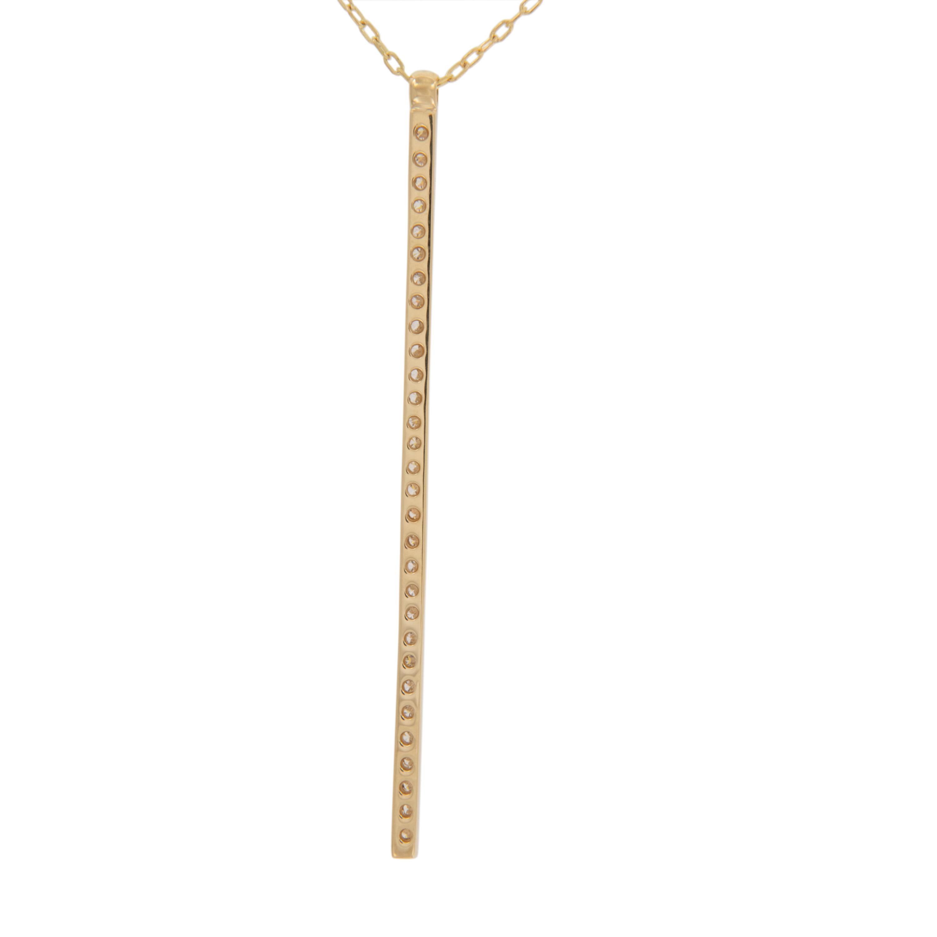 Contemporary 18 Karat Yellow Gold 0.60 Cttw VS Diamond Drop Bar Necklace For Sale