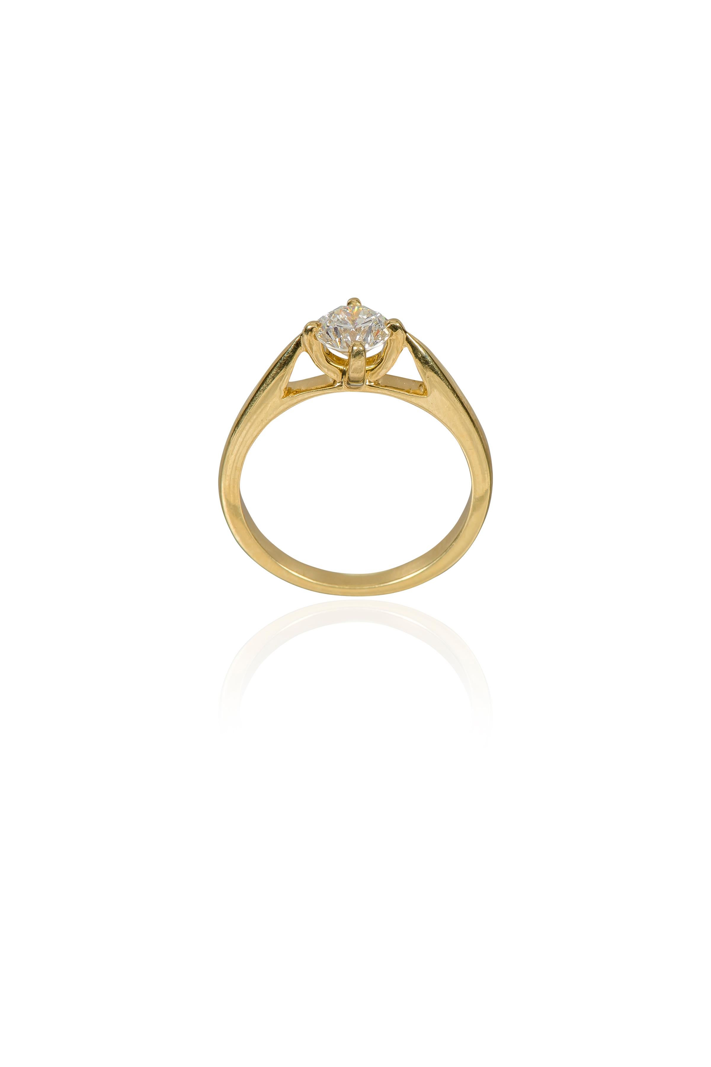 Contemporain Bague de fiançailles solitaire en or jaune 18 carats avec diamants taille brillant de 0,70 carat en vente