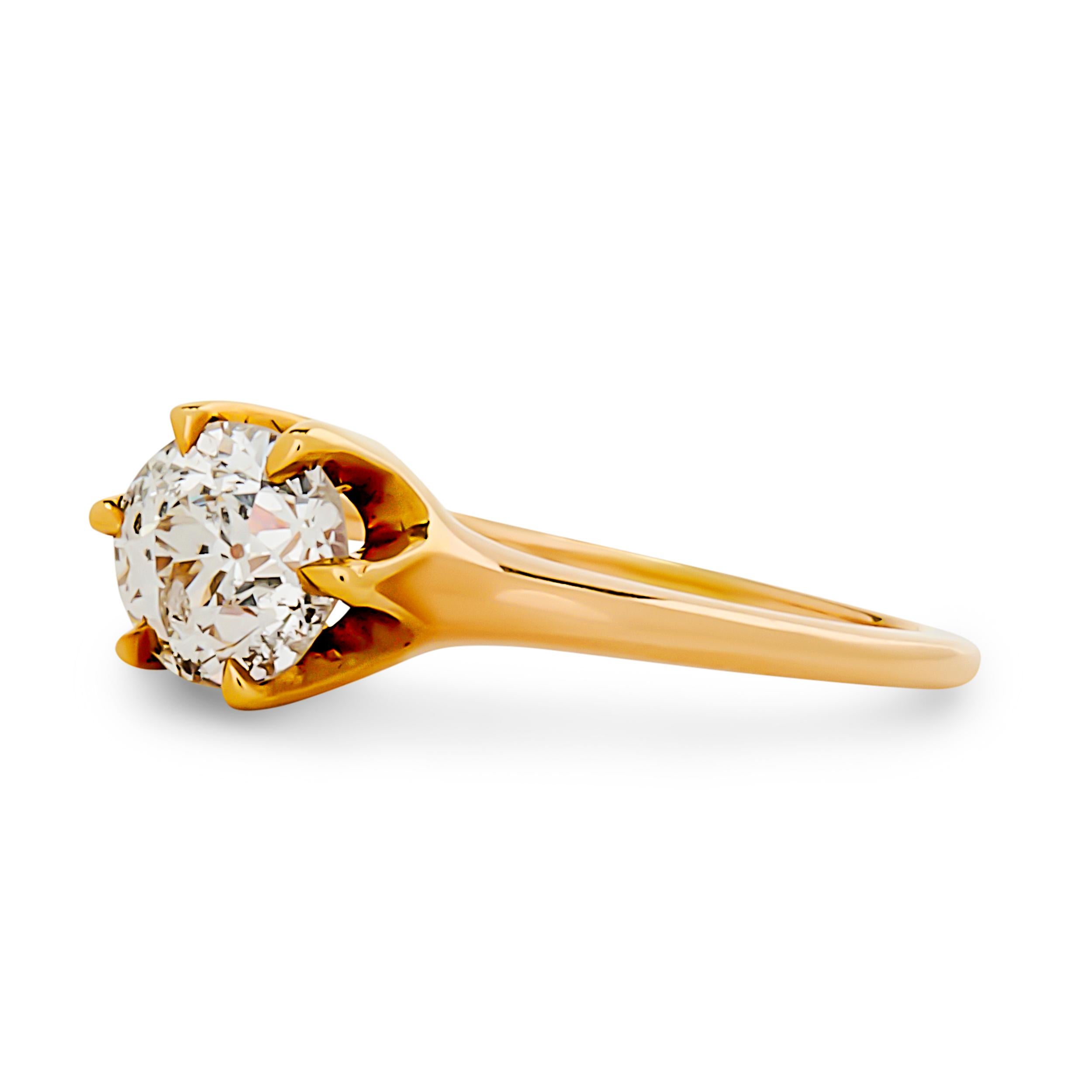 18 Karat Yellow Gold 0.81 carat Diamond Vintage Estate Engagement Ring In Good Condition For Sale In Philadelphia, PA