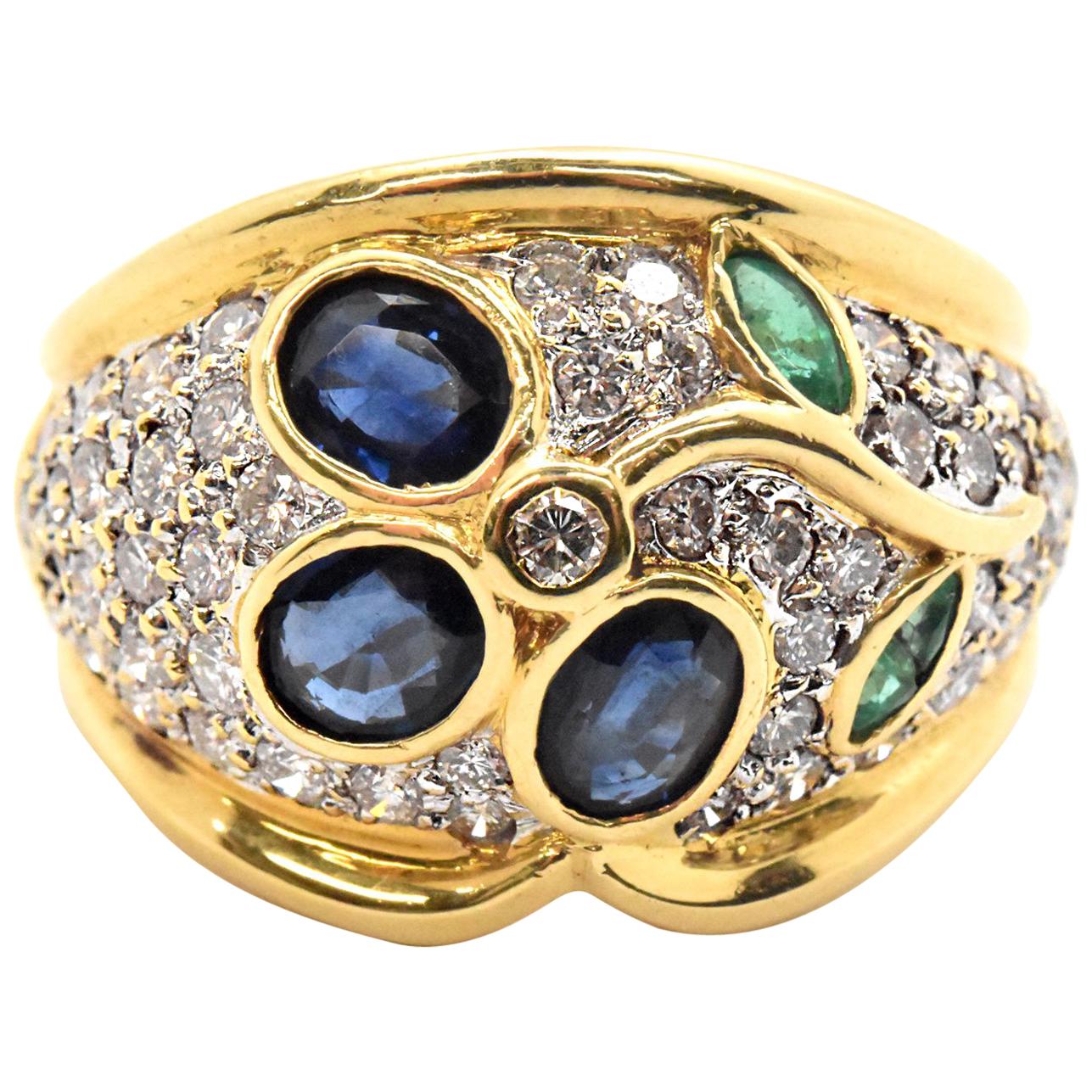 18 Karat Yellow Gold 0.98 Carat Diamond Sapphire and Emerald Fashion Ring