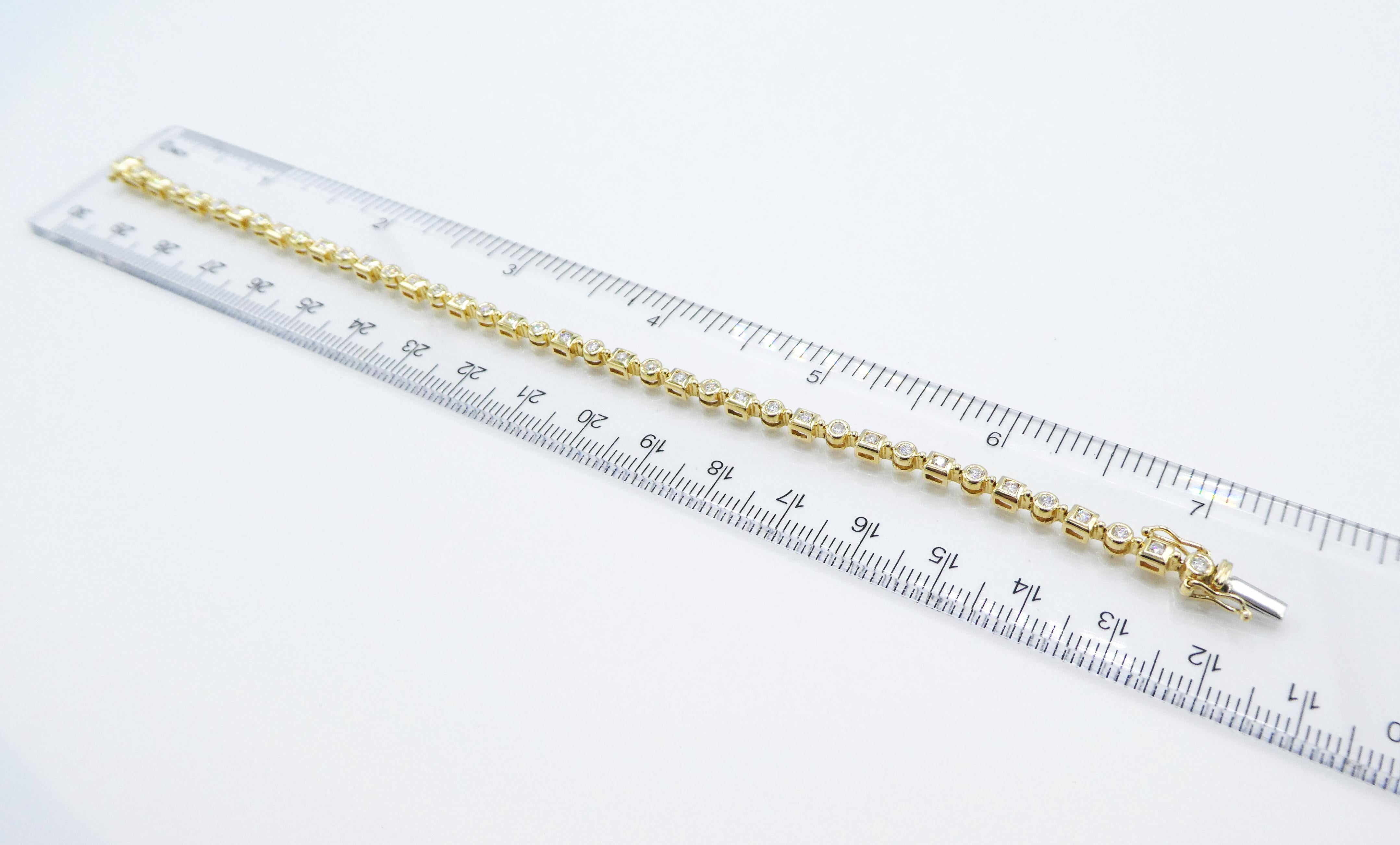 Modern 18 Karat Yellow Gold 1 Carat Diamond Tennis Bracelet