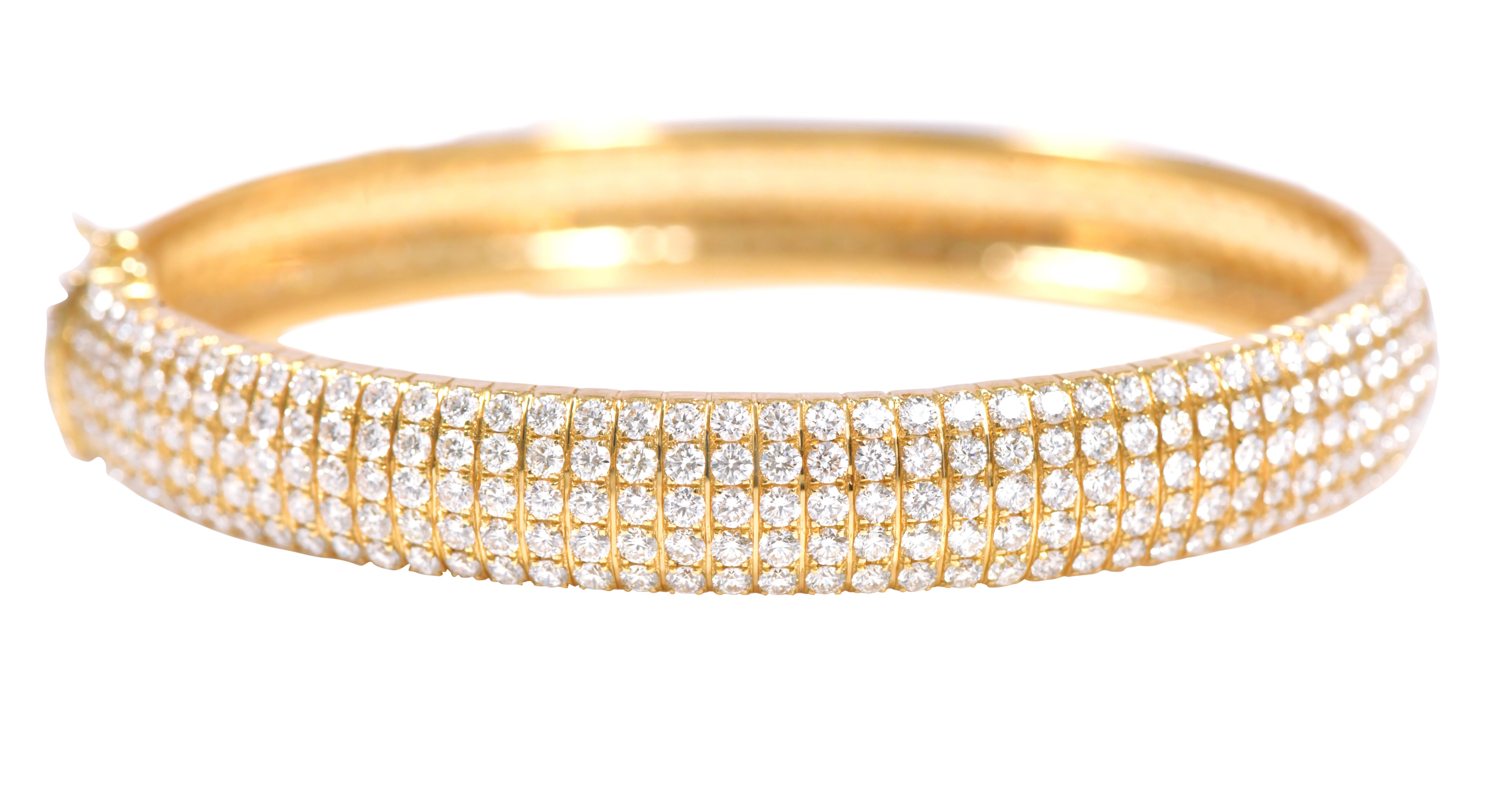 Moderne Bracelet tennis en or jaune 18 carats avec diamants taille brillant de 10,85 carats en vente