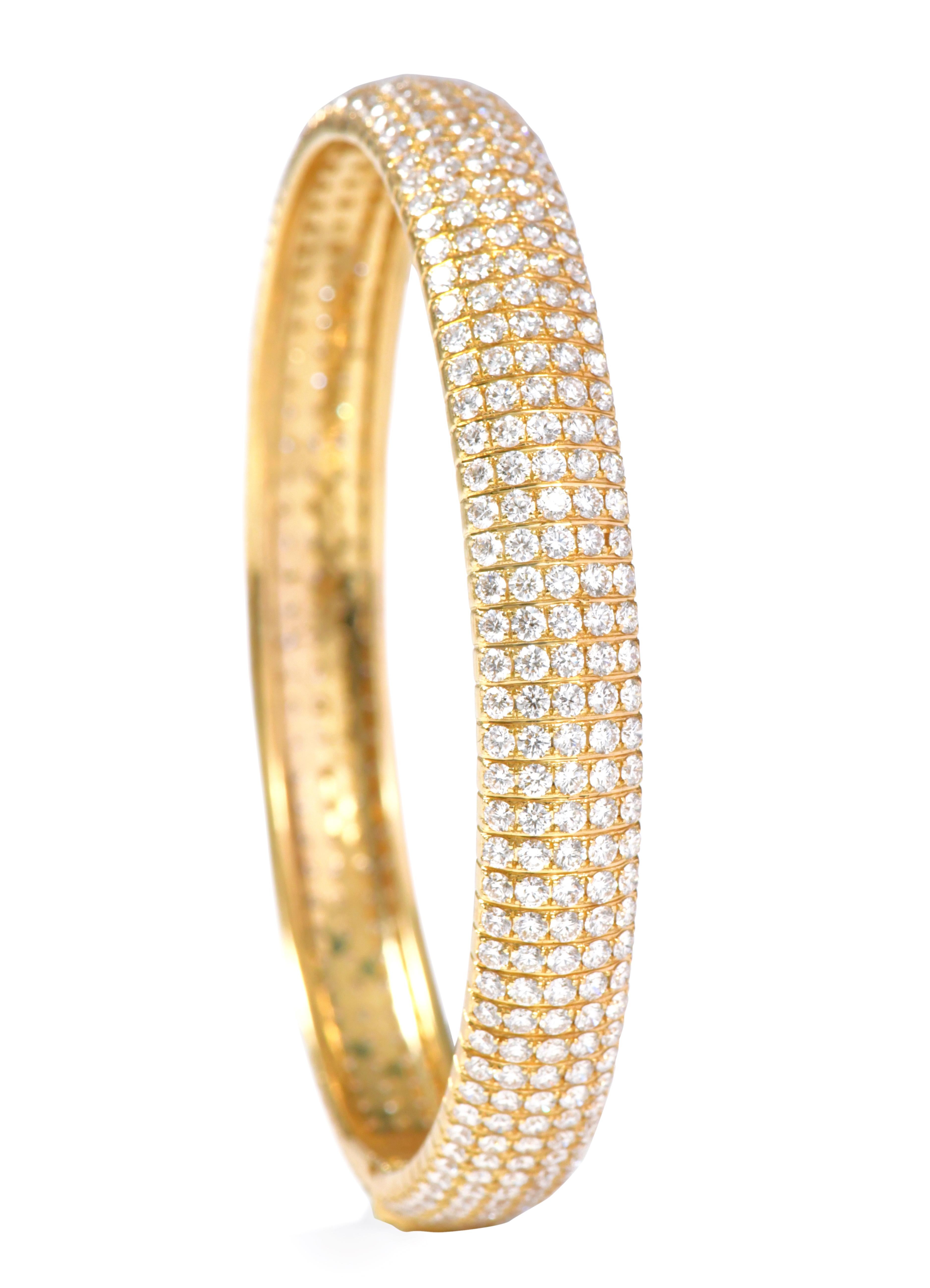 Bracelet tennis en or jaune 18 carats avec diamants taille brillant de 10,85 carats Neuf - En vente à Jaipur, IN