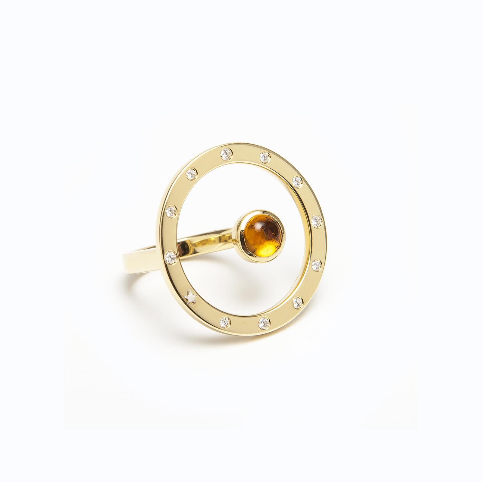 18 Karat Yellow Gold, 11 Diamonds 0.22ct, Citrine Quartz Cabochon Cut Ring In New Condition For Sale In Santarcangelo Di Romagna, IT