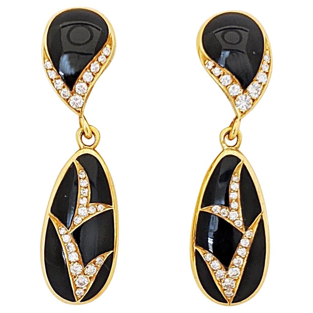 18 Karat Yellow Gold, 1.10 Carat Diamond and Black Onyx Hanging Drop Earrings