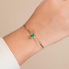 18 Karat Yellow Gold 1.13 Carat Zambian Emerald Solitaire Cuff Bracelet Bangle