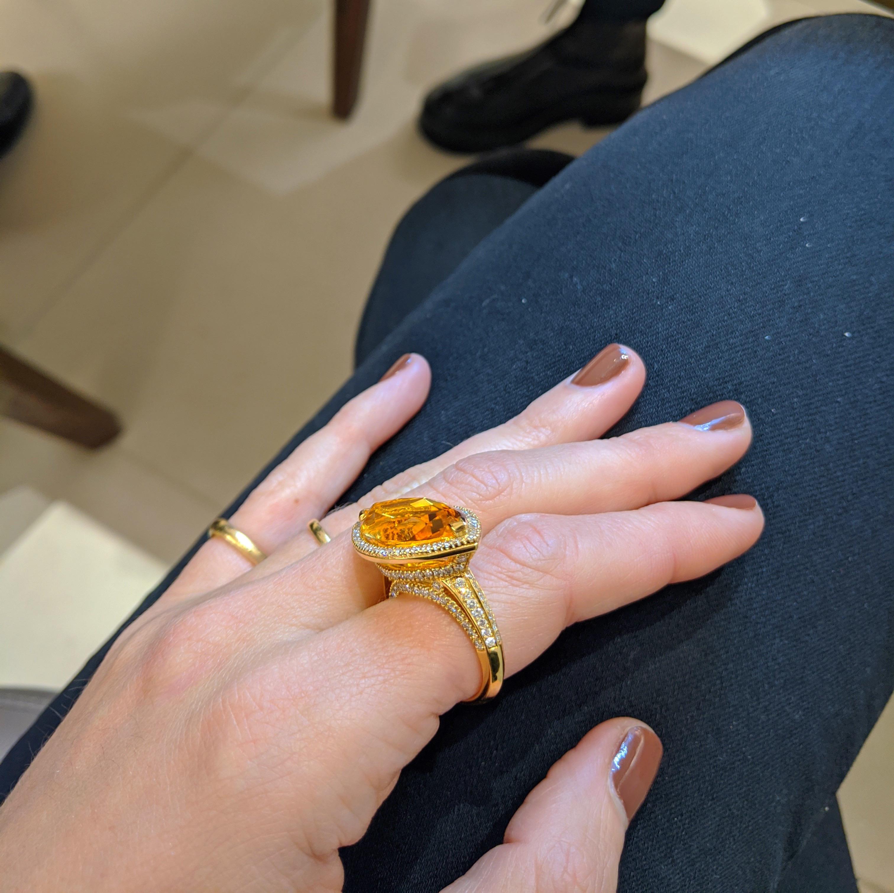 18 Karat Yellow Gold 11.43 Carat Marquis Citrine and 1.87 Carat Diamond Ring In New Condition For Sale In New York, NY
