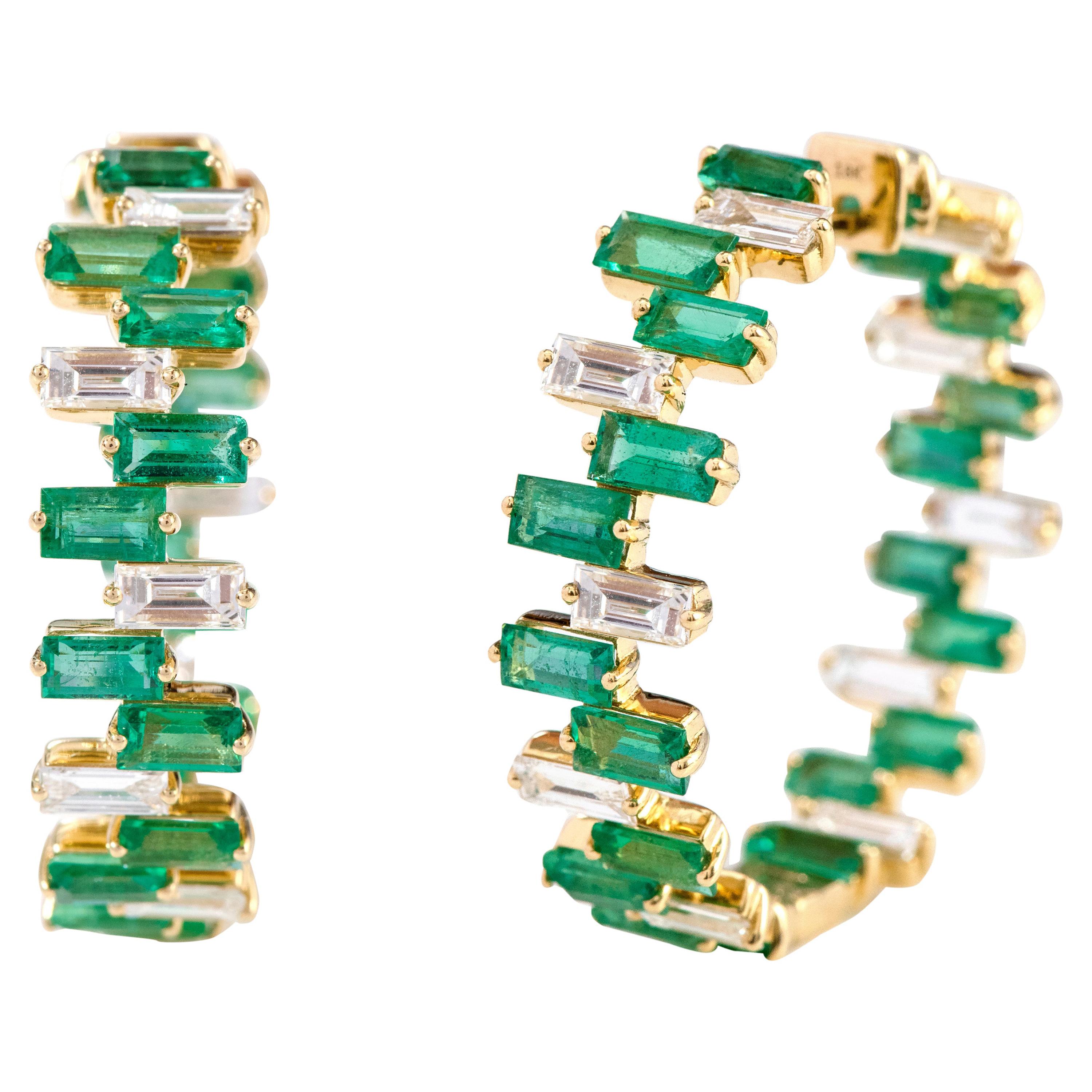 18 Karat Yellow Gold 11.50 Carats Natural Emerald and Diamond Hoop Earrings For Sale