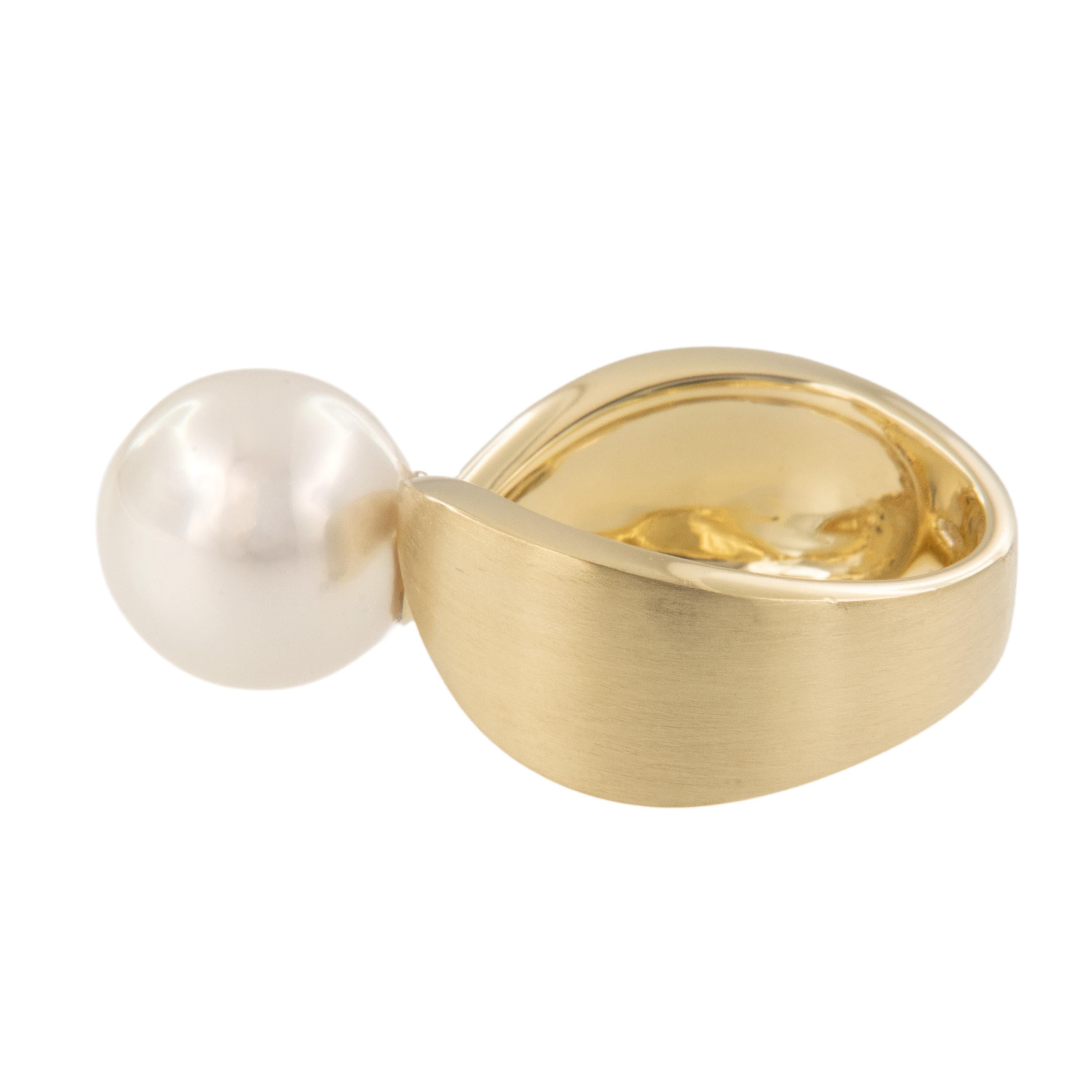 Contemporaneo Anello solitario con perla dei mari del sud da 11 mm in oro giallo 18 carati di ASBA in vendita