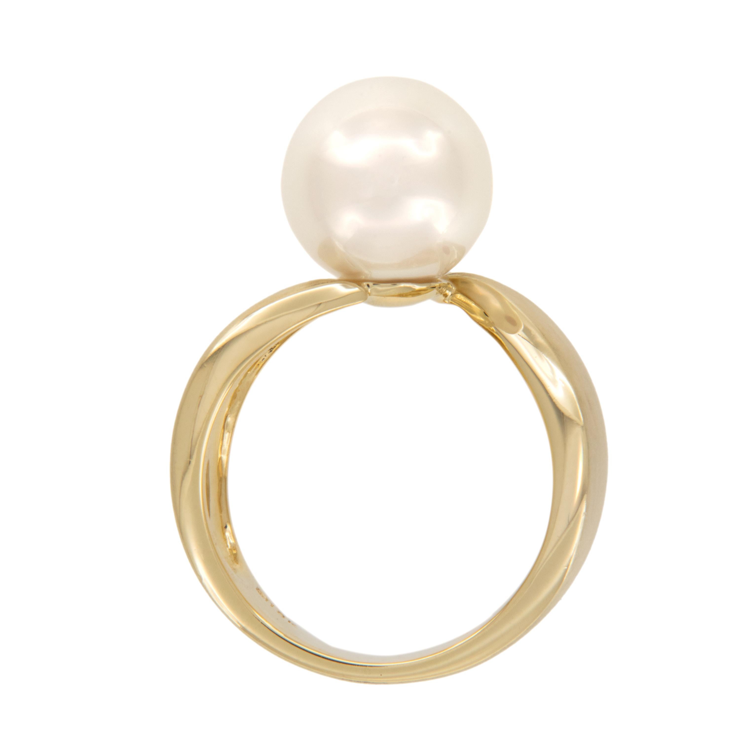 Taglio rotondo Anello solitario con perla dei mari del sud da 11 mm in oro giallo 18 carati di ASBA in vendita