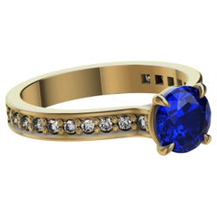 18 Karat Yellow Gold 1.25 Carat Blue Sapphire Cartier Inspired Ring
