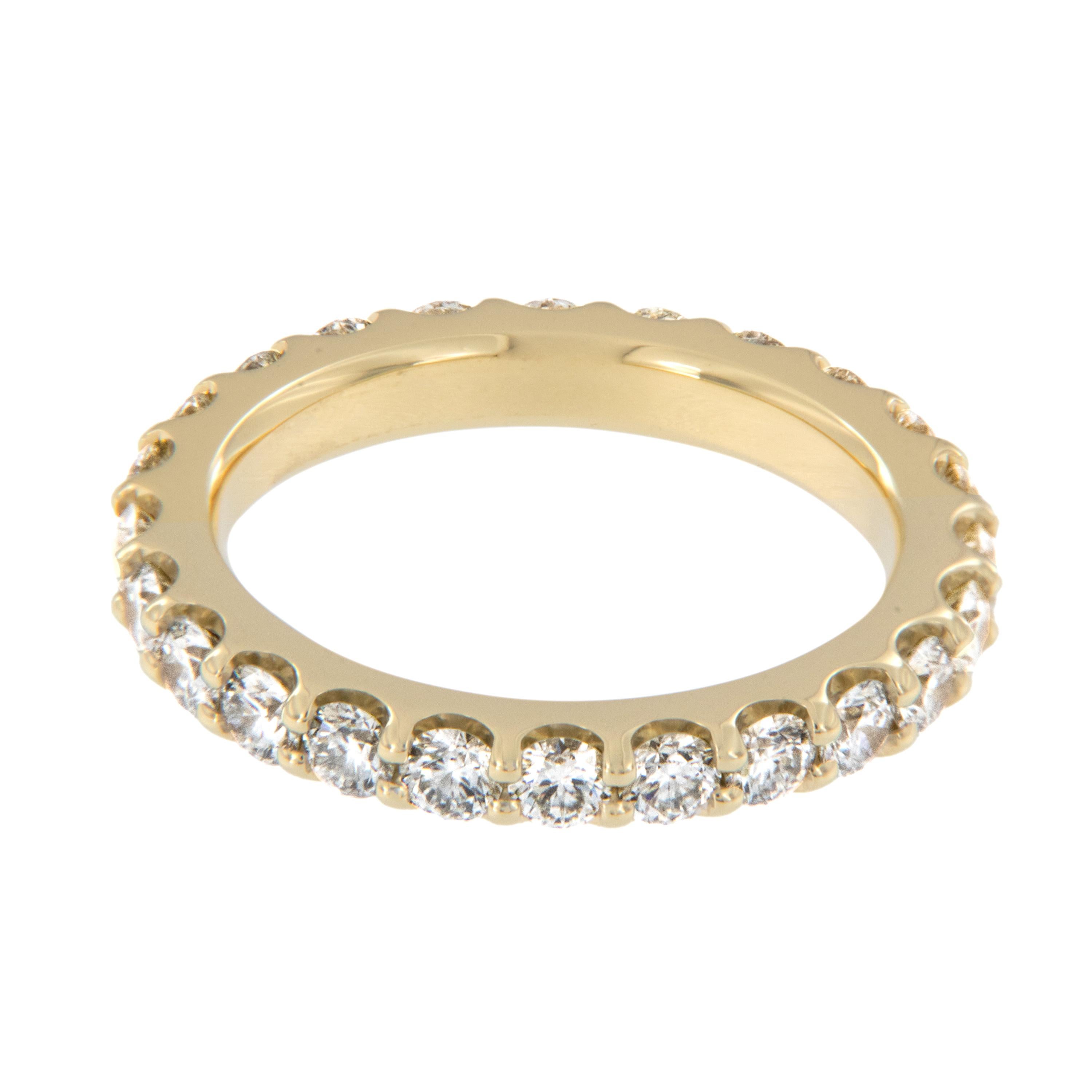18 Karat Gelbgold 1,34 Gesamtkarat Gesamtkaratgewicht Natürlicher Diamant Eternity-Ring (Rundschliff) im Angebot