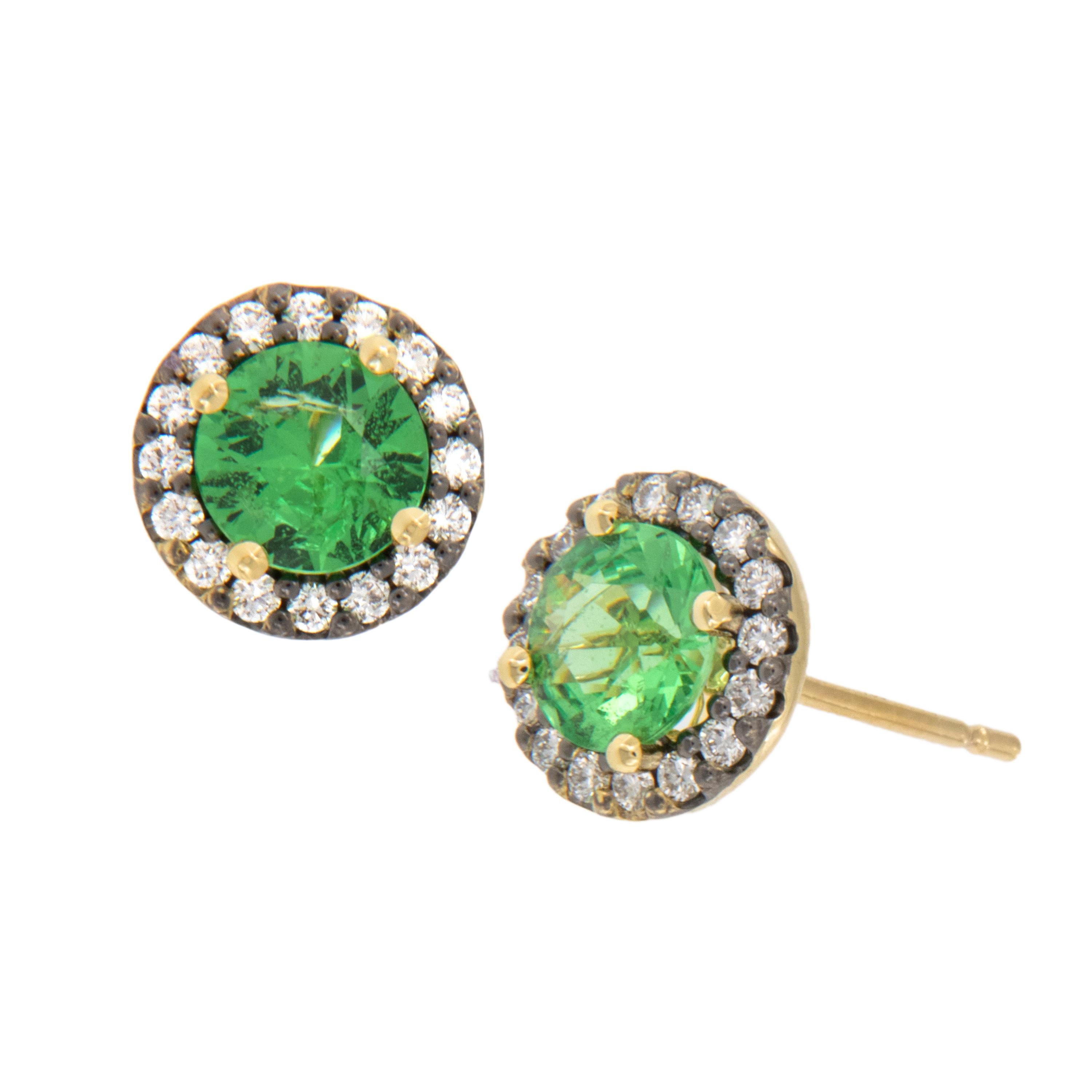 Round Cut 18 Karat Yellow Gold 1.37 Cttw Tsavorite and 0.25 Cttw Diamond Halo Stud Earring For Sale