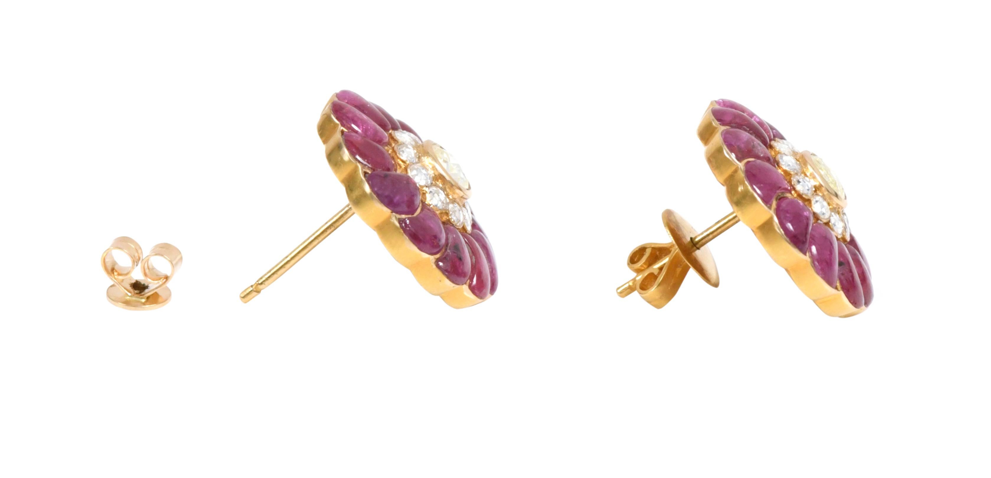 18 Karat Yellow Gold 13.73 Carat Ruby and Diamond Flower Stud Earrings For Sale 1