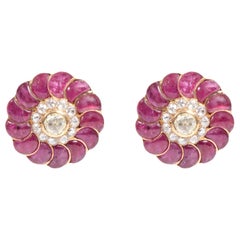 18 Karat Gelbgold 13,73 Karat Rubin und Diamant-Blumen-Ohrstecker