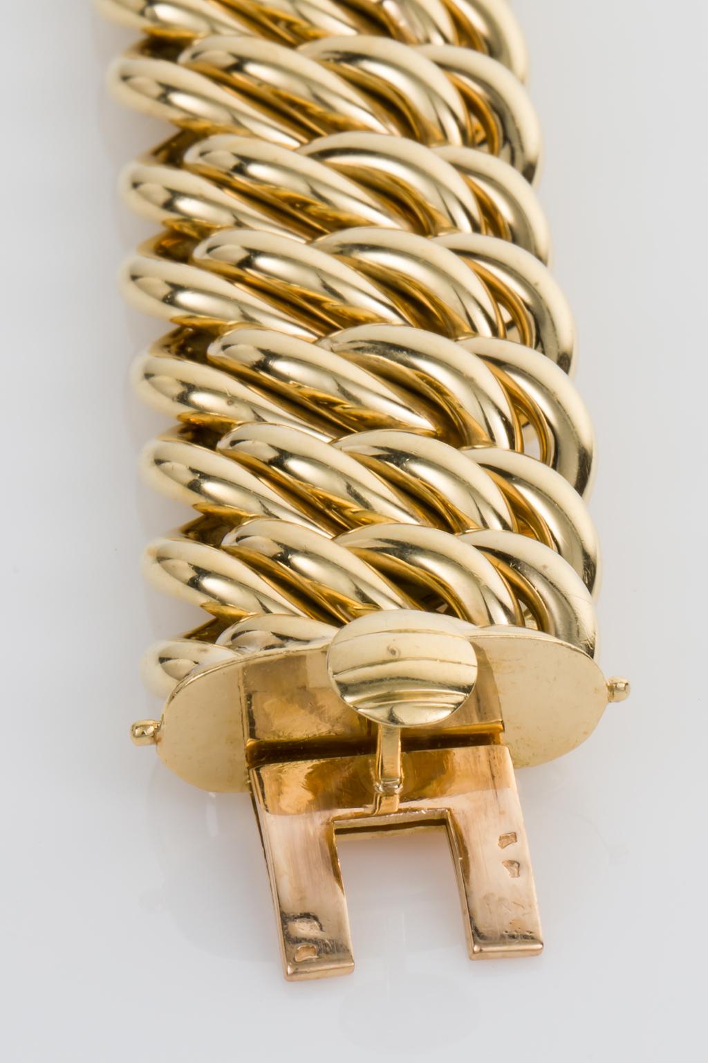 Retro 18 Karat Yellow Gold 140 Grams French Gourmette Curb Link Bracelet