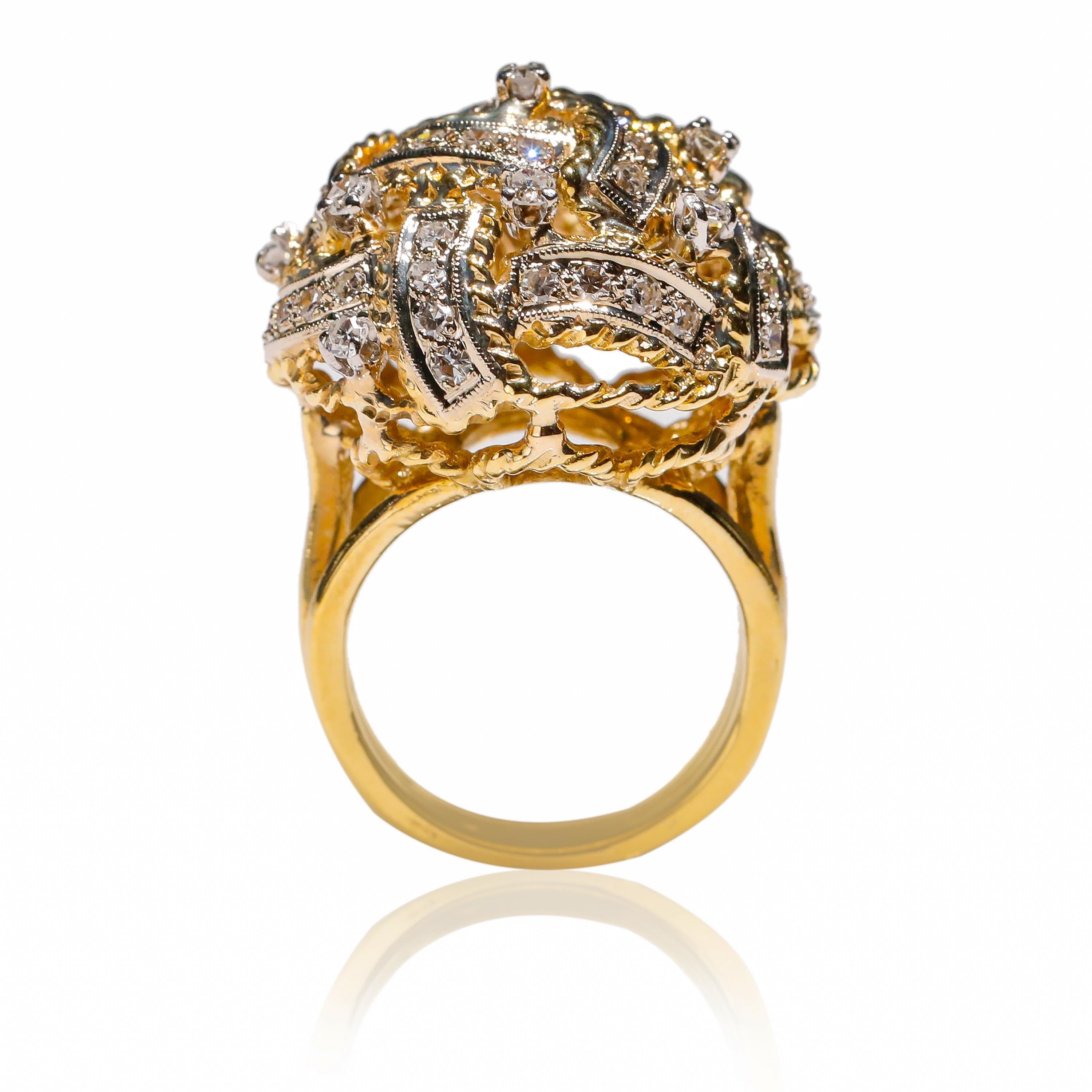 18 Karat Yellow Gold 1.5 Carat Round Pave Diamond Cocktail Ring Vintage Style

Crafted in 18 kt Yellow Gold, this Unique design showcases a white Diamond 1.5 TCW Round Cut diamond, set in a solid Yellow Gold, Polished to a brilliant shine.

Gold