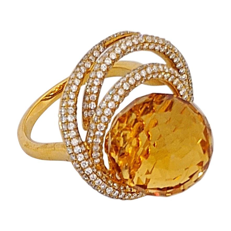 18 Karat Yellow Gold 15.97 Carat Citrine and Diamond Ring For Sale