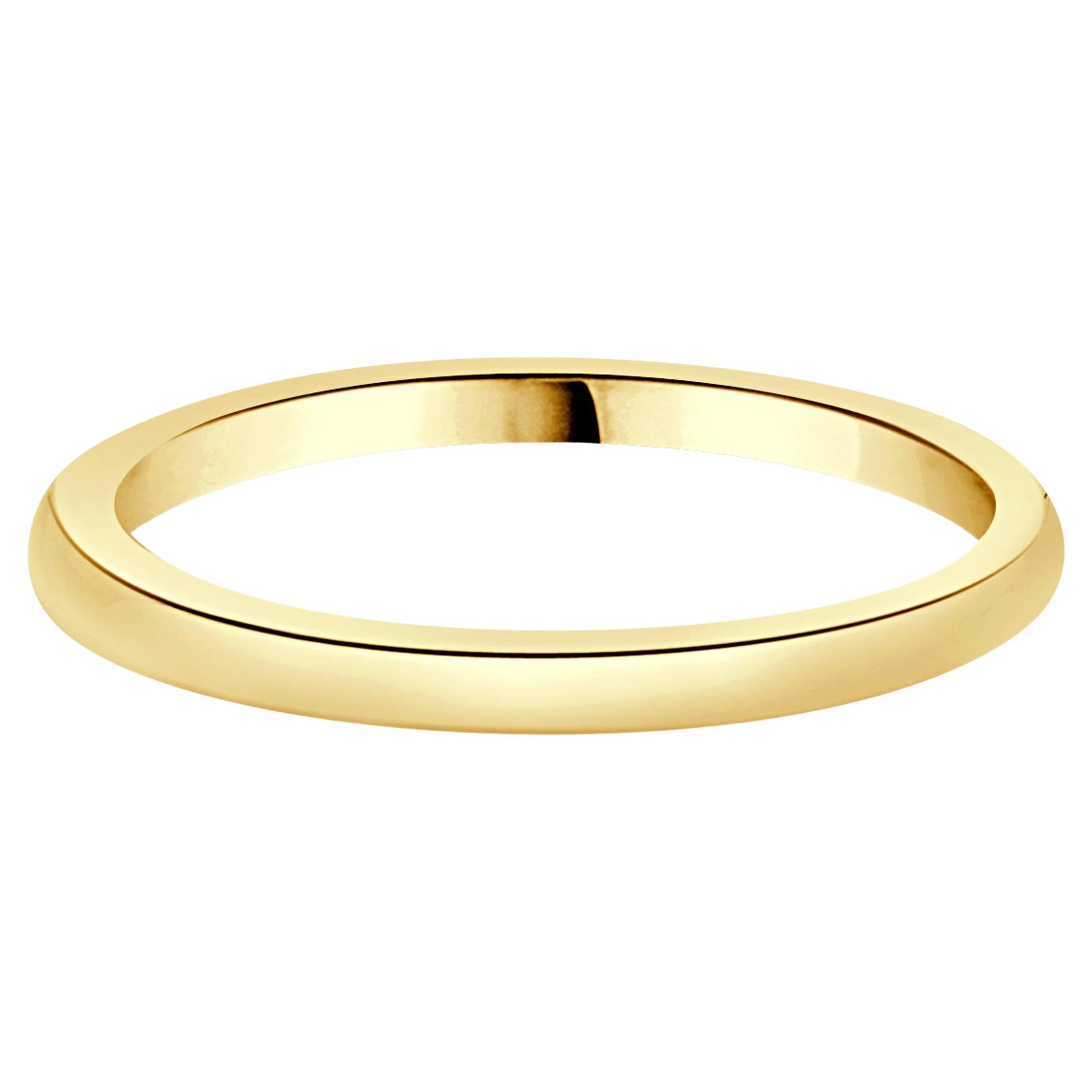 18 Karat Yellow Gold 1.5MM Band