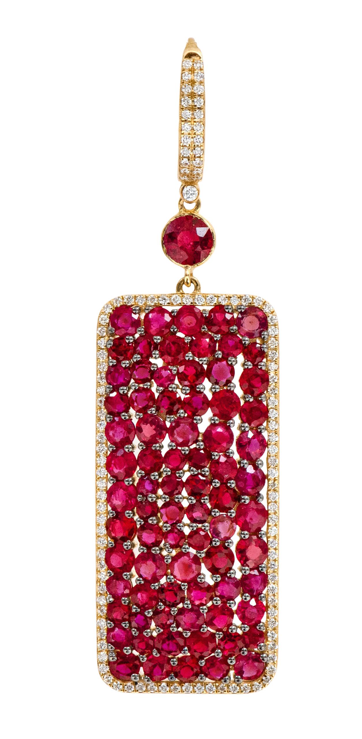 18 Karat Yellow Gold 16.35 Carat Ruby and Diamond Drop Earrings In New Condition For Sale In Jaipur, IN