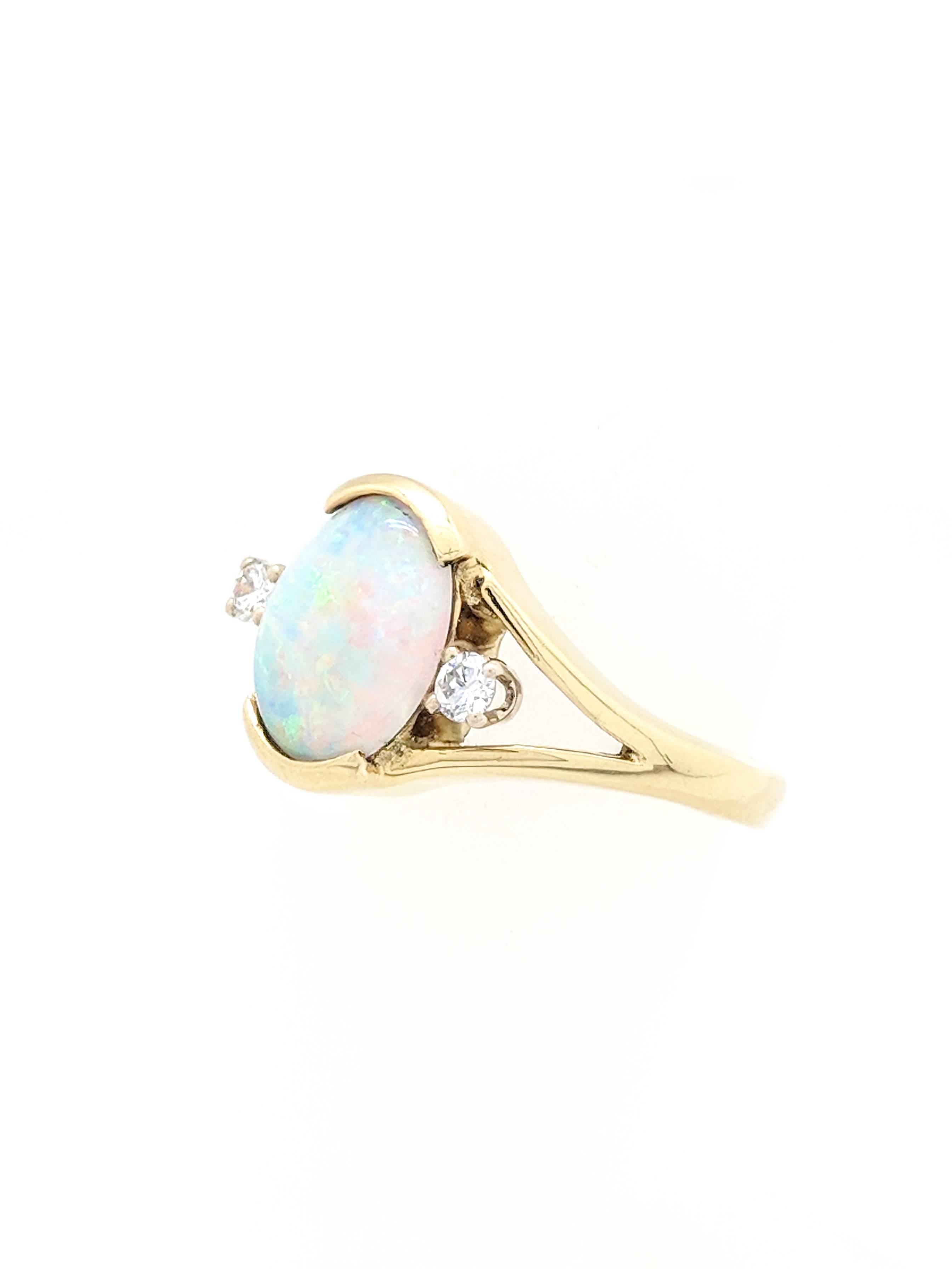 Women's or Men's 18 Karat Yellow Gold 1.65 Carat Natural Opal and Diamond Ring