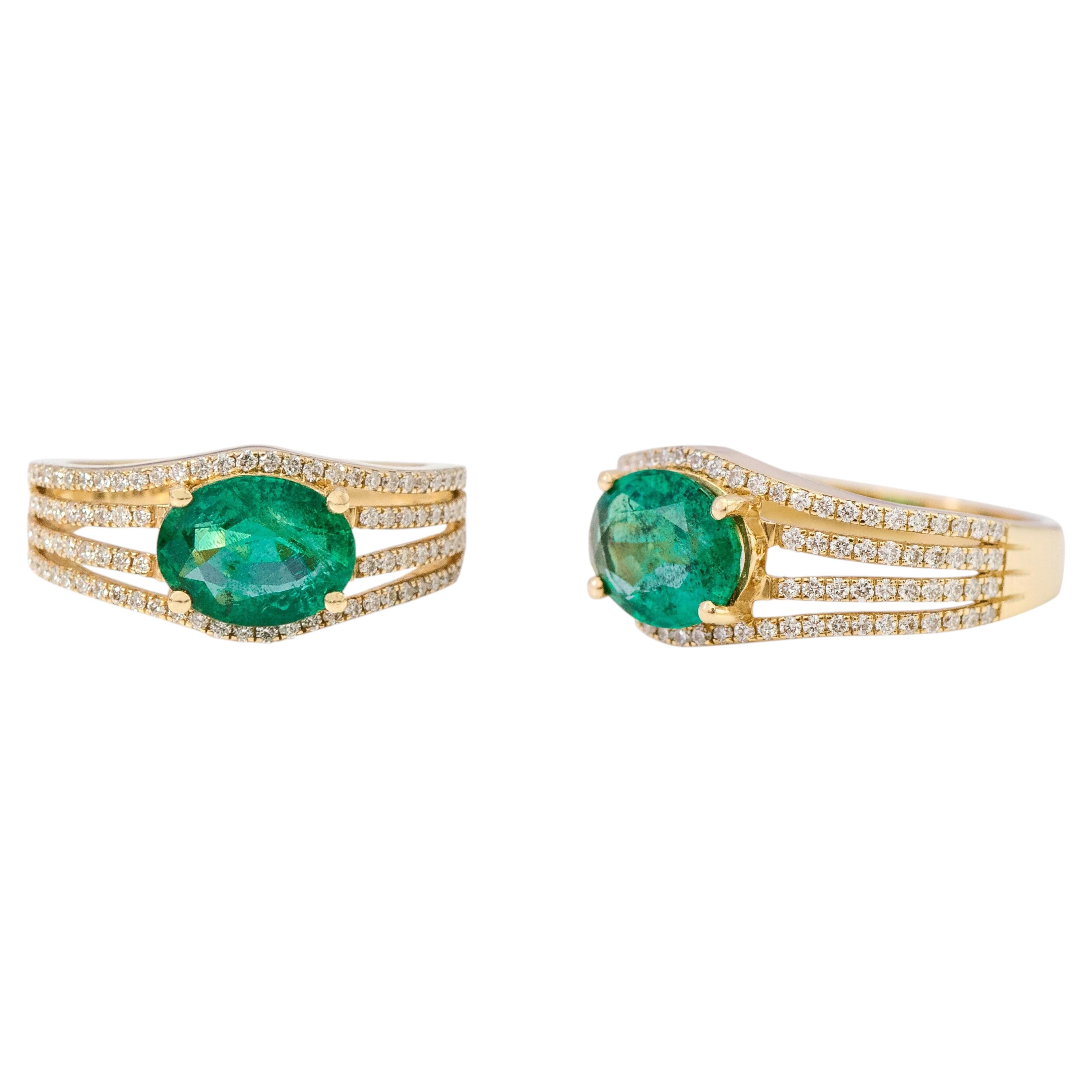 18 Karat Yellow Gold 1.68 Carat Natural Green Emerald and Diamond Statement Ring