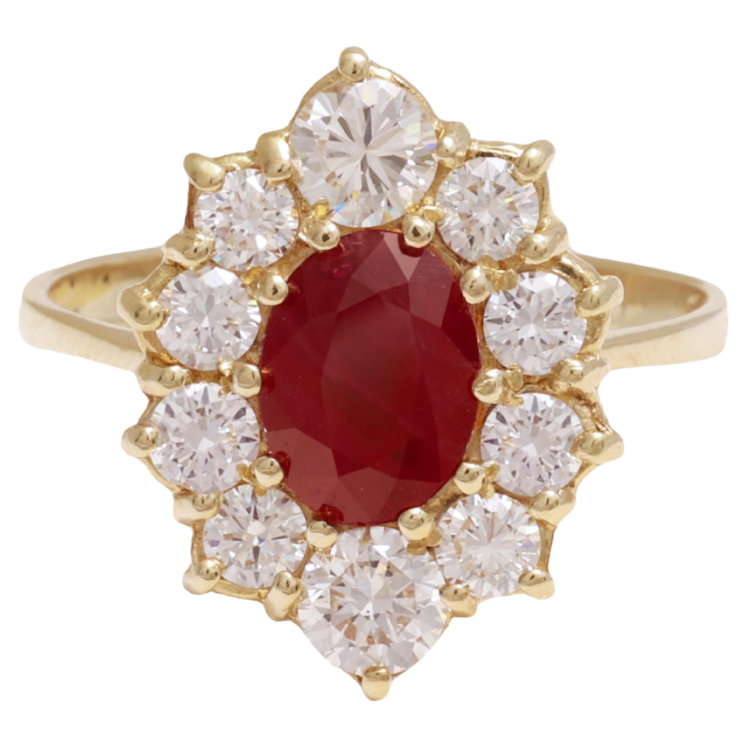 18 Karat Yellow Gold 1.71 Carat Ruby Ring with Diamonds For Sale