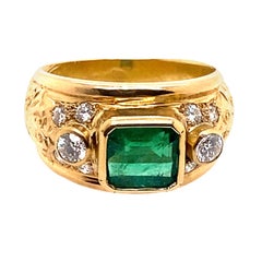 18 Karat Yellow Gold 1.90 Carat Emerald Diamond Ring