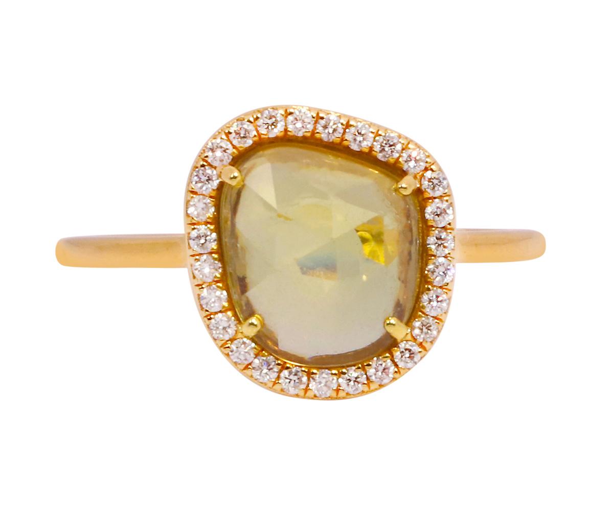 Taille rose Bague en or jaune 18 carats saphir et diamant 1,97 carat en vente