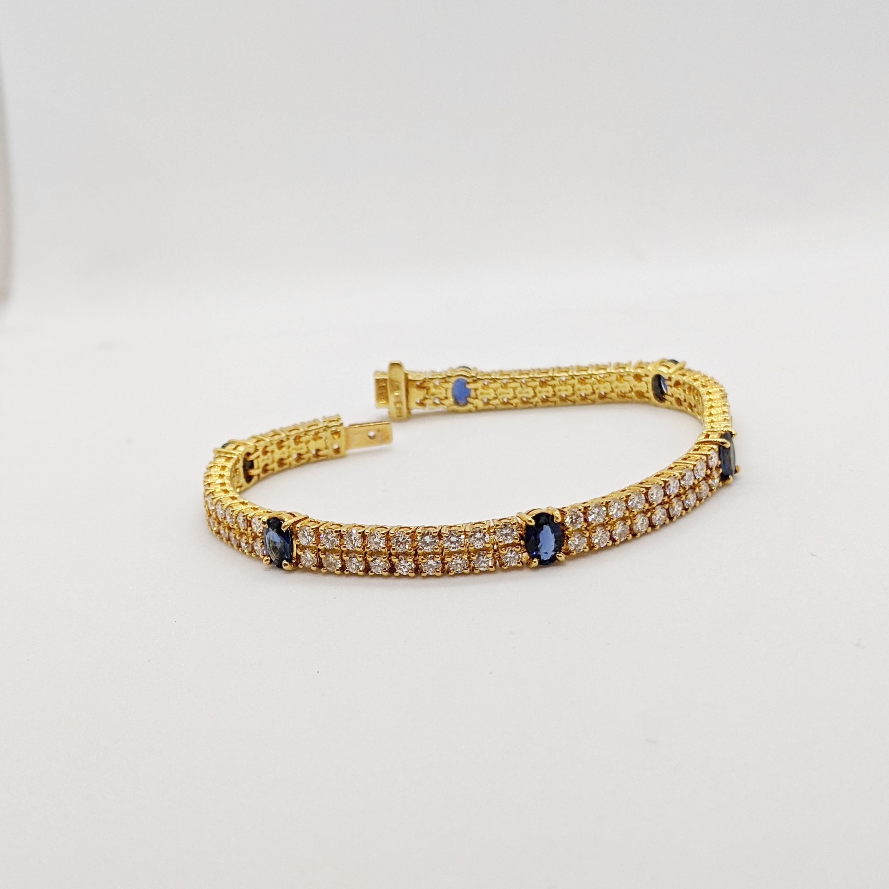 18 Karat Gelbgold, 2-reihiges Diamantarmband mit 3,19 Karat ovalen blauen Saphiren (Retro) im Angebot