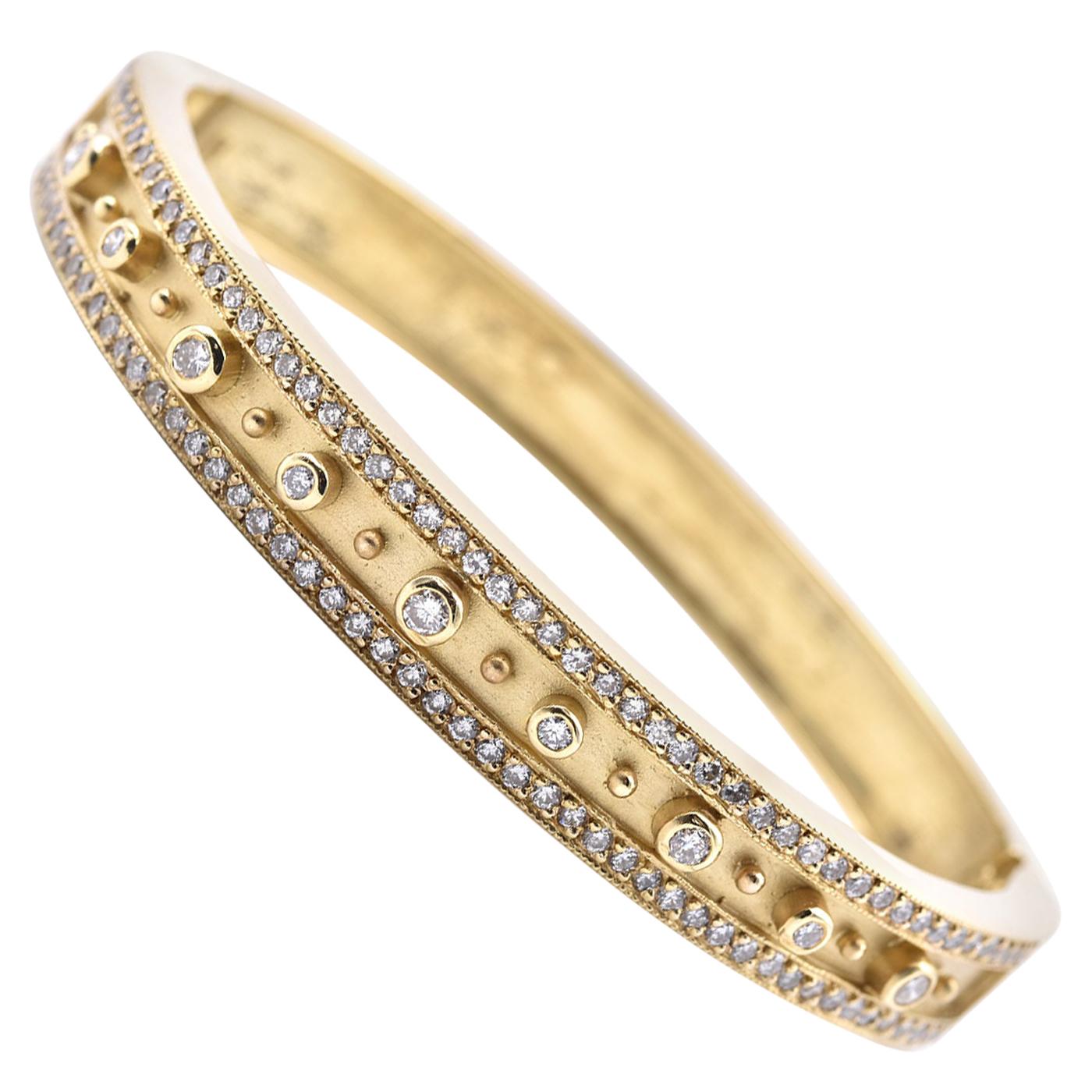 18 Karat Yellow Gold 2.00 Carat Diamond Ornate Bangle Bracelet