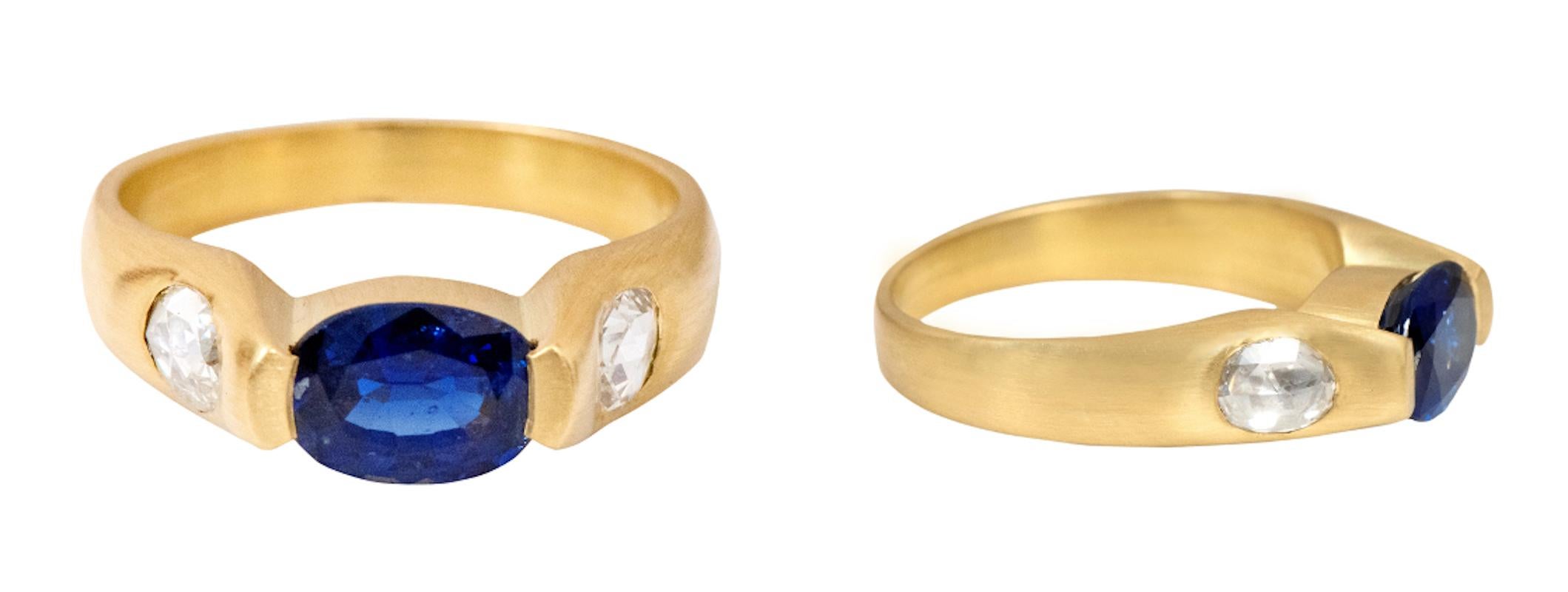 18 Karat Yellow Gold 2.07 Carat Sapphire and Diamond Three-Stone Ring In New Condition For Sale In Jaipur, IN
