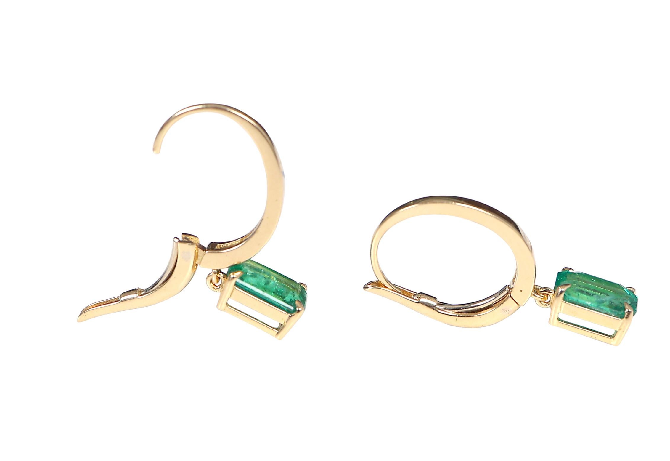 Emerald Cut 18 Karat Yellow Gold 2.22 Carats Natural Emerald Dangle Earrings For Sale