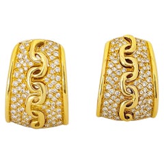 18 Karat Yellow Gold, 2.38 Carat Diamonds Chain Link Motif Earrings