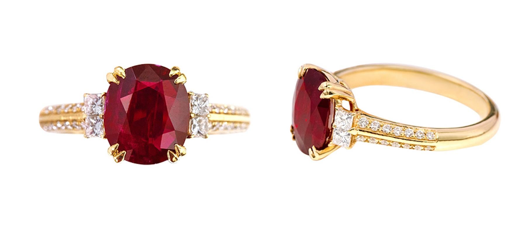 18 Karat Yellow Gold 2.70 Carat Oval-Cut Ruby and Diamond Solitaire Ring In New Condition For Sale In Jaipur, IN