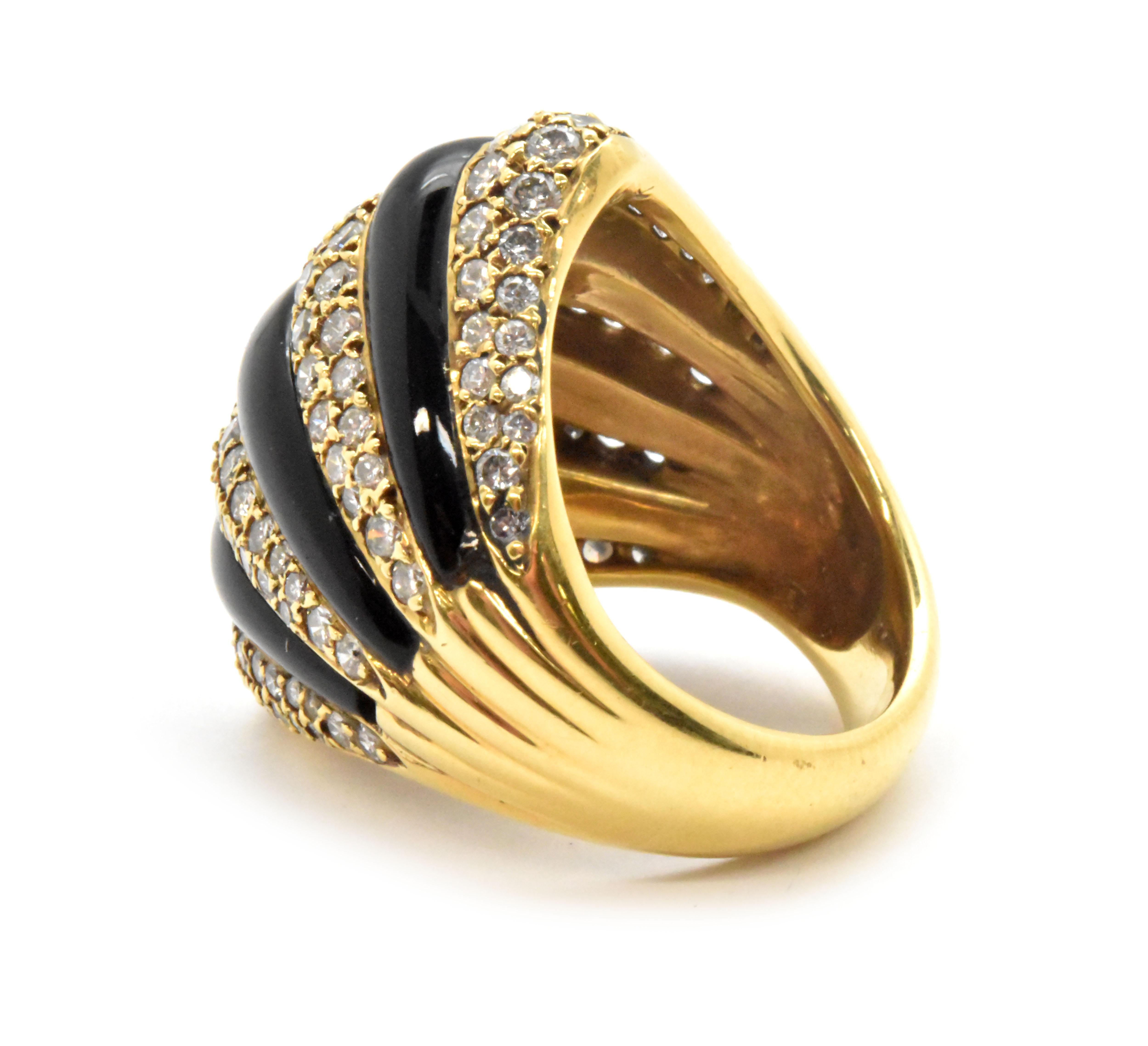 Round Cut 18 Karat Yellow Gold, 2.80 Carat Diamond and Onyx Dome Ring For Sale