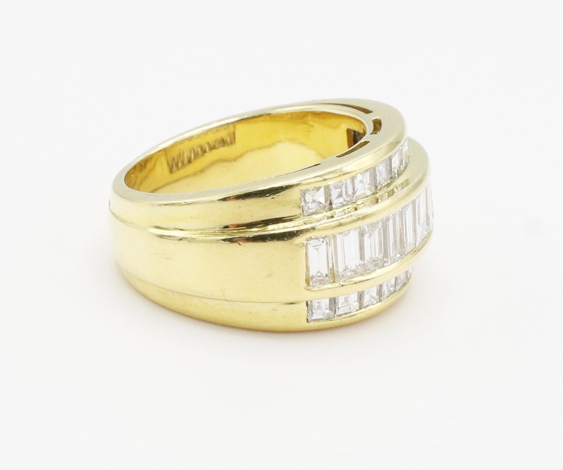Moderno Anello a fascia larga in oro giallo 18 carati con diamante naturale da 3 carati