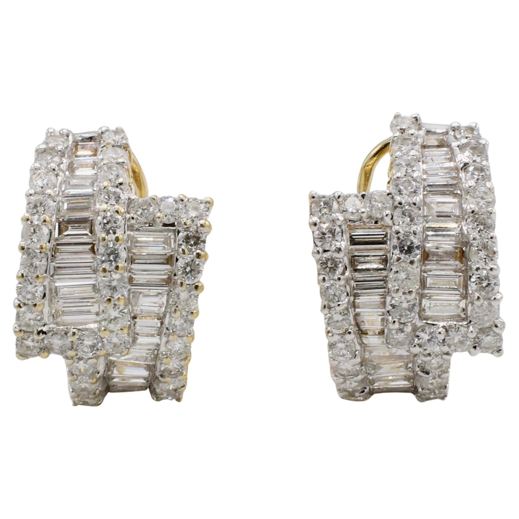 18 Karat Yellow Gold 3.00 Carat Natural Baguette 
Round Diamond Earrings For Sale