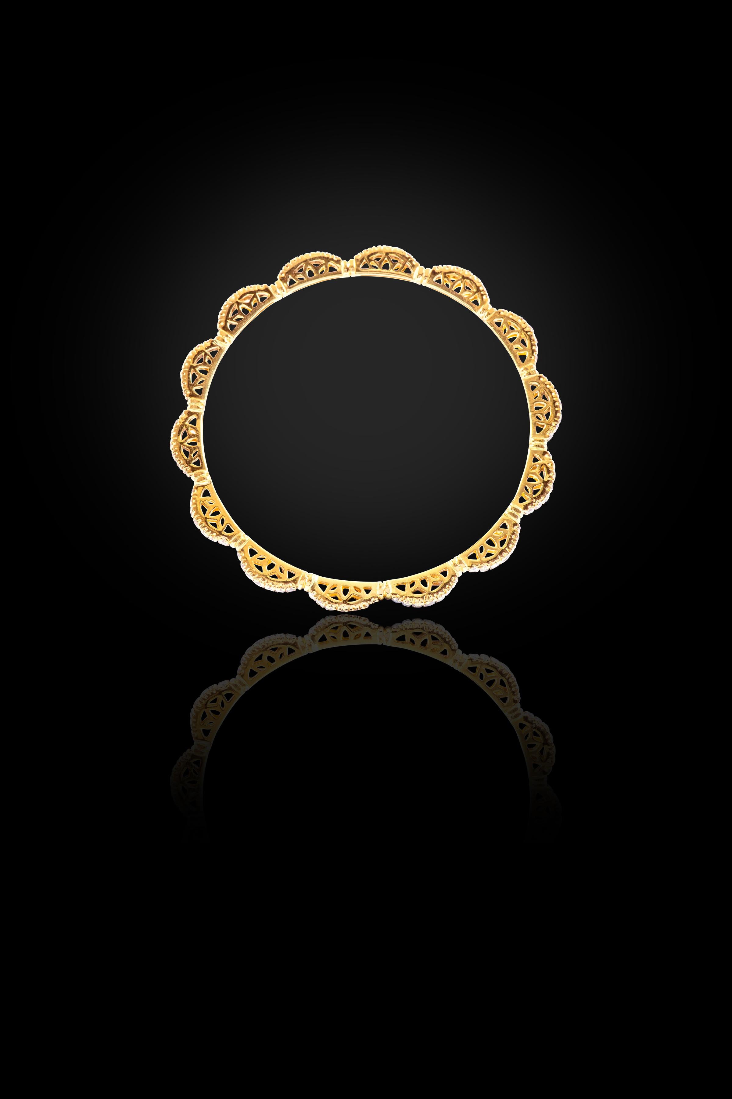 18 Karat Gelbgold 3,34 Karat Diamant-Armreif in Kuppelform aus Tennis Damen im Angebot