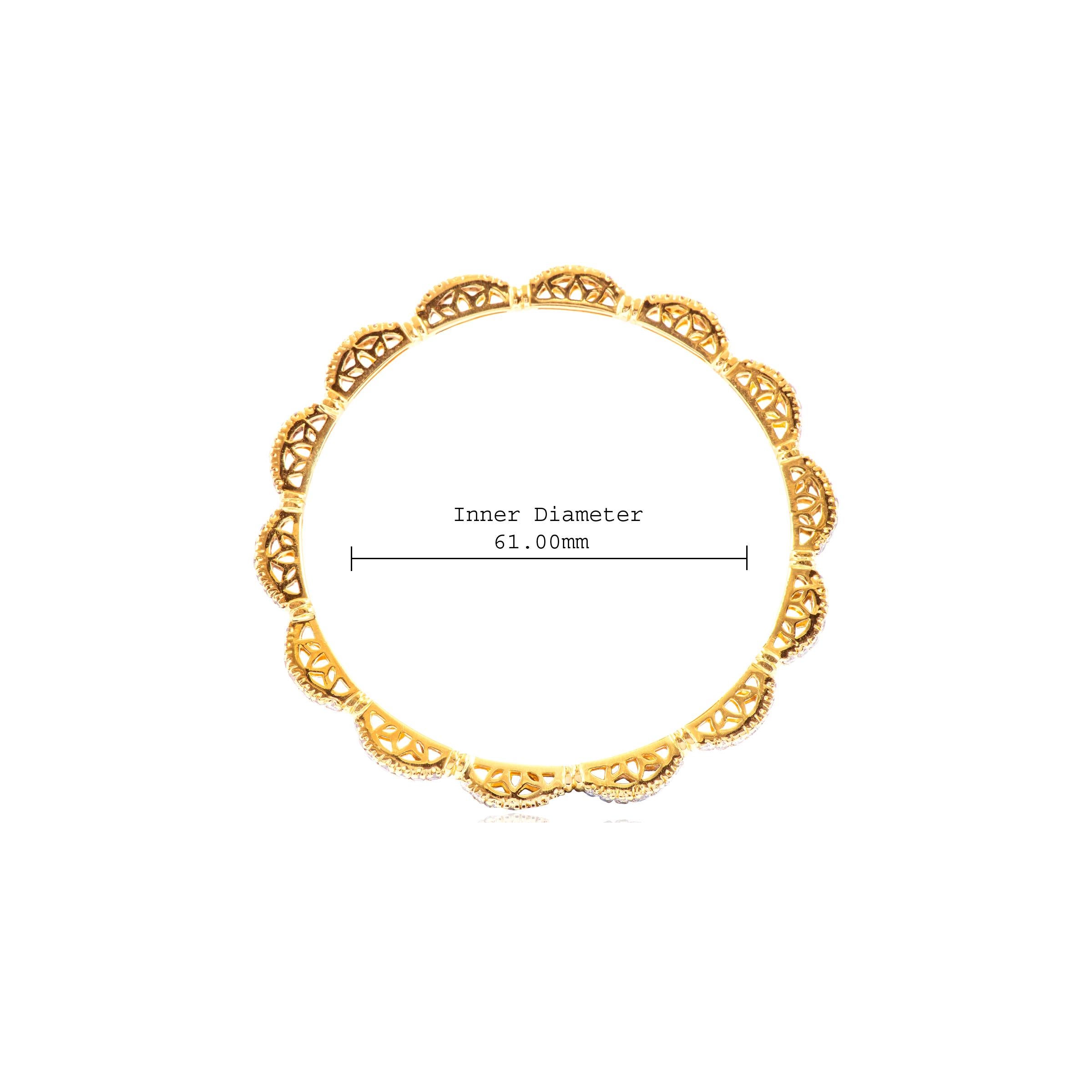 Women's 18 Karat Yellow Gold 3.34 Carat Diamond Dome-Shape Tennis Bangle Bracelet For Sale