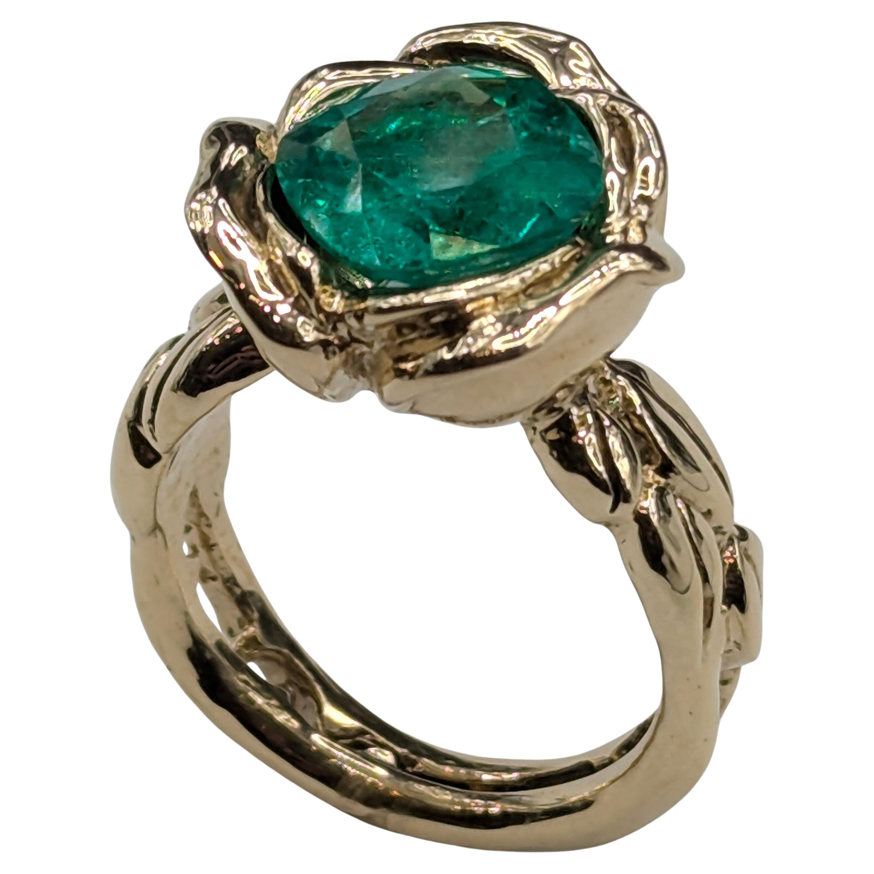 En venta: Oro amarillo de 18 quilates 3,36  Anillo rosa esmeralda talla cojín quilates