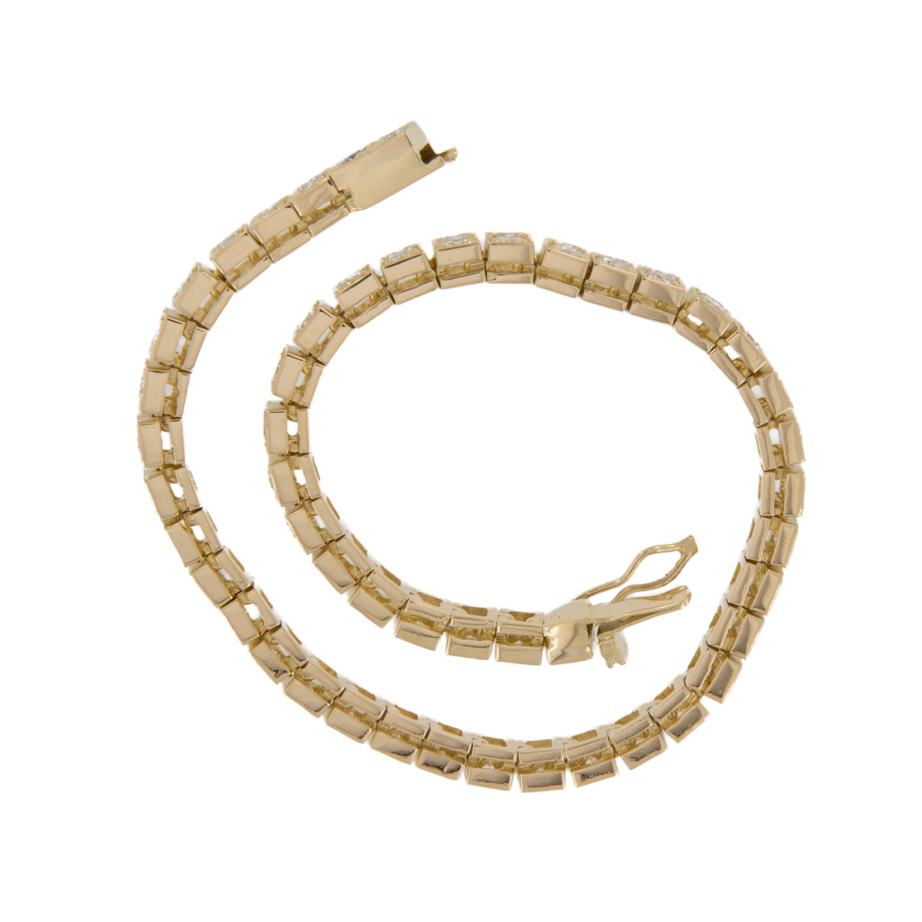 Contemporary 18 Karat Yellow Gold 3.50 Cttw Fine Diamond Line Tennis Bracelet For Sale