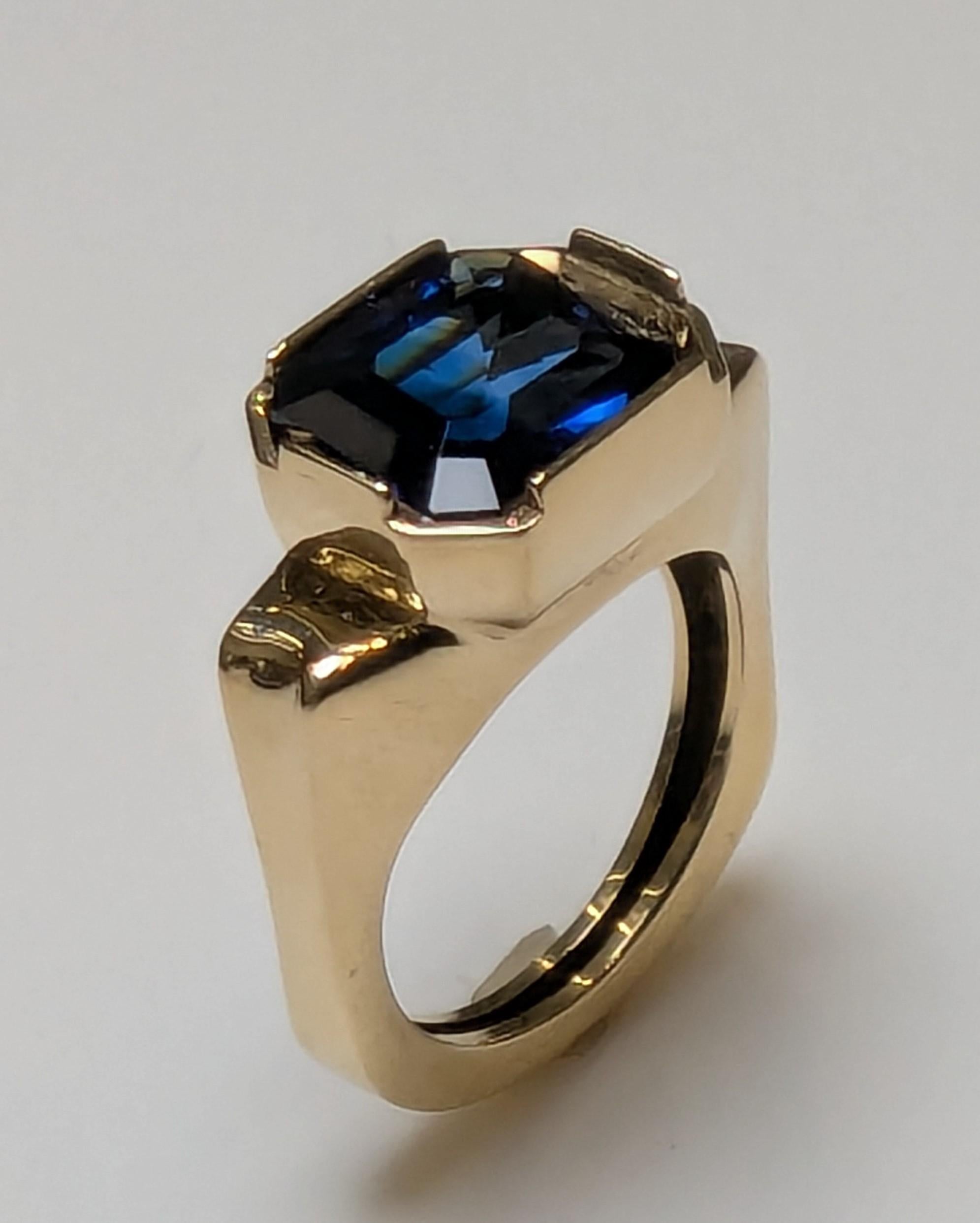 En venta: Anillo de oro amarillo de 18 quilates con zafiro azul de 4,78 quilates  10