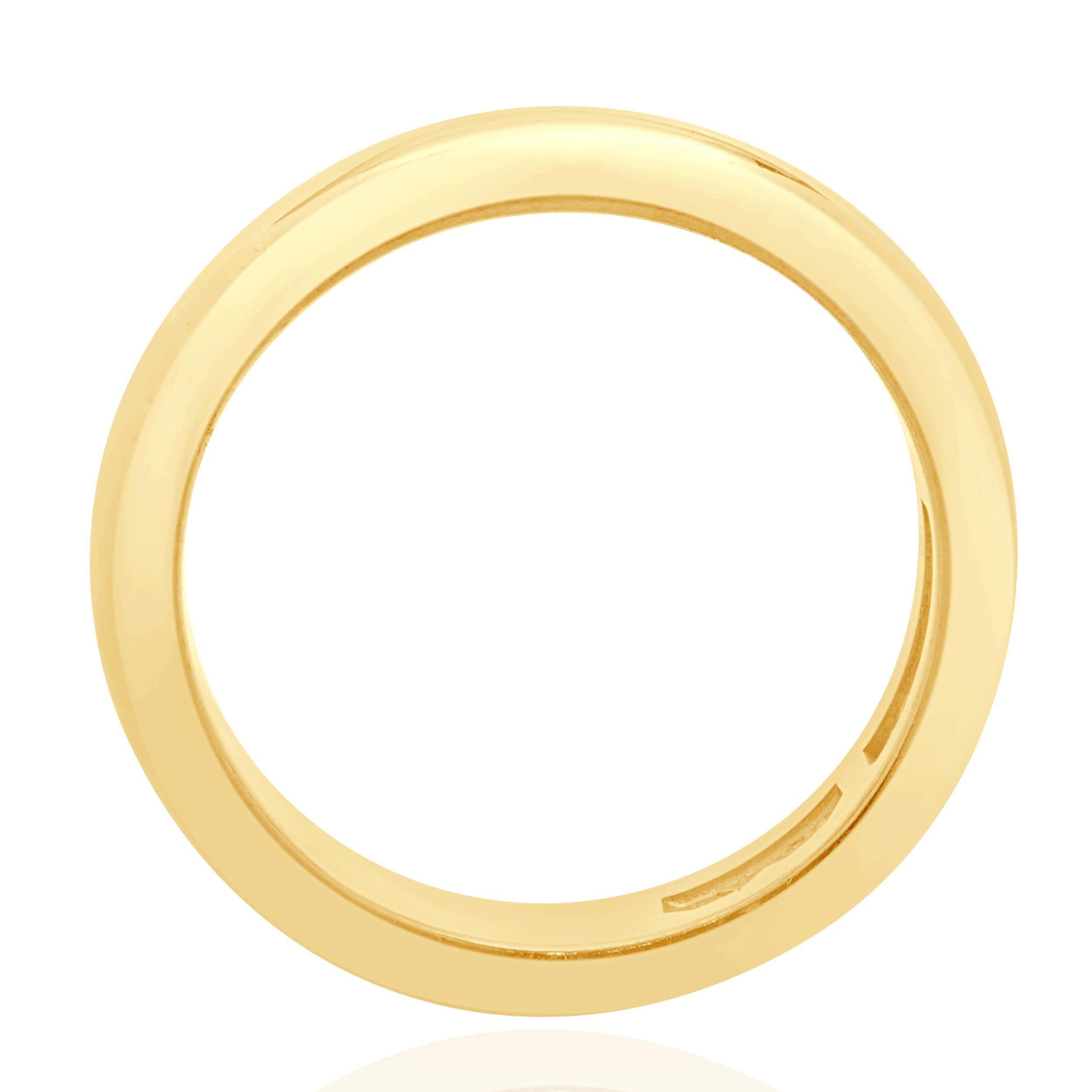 18 Karat Yellow Gold 4MM Band In Excellent Condition For Sale In Scottsdale, AZ